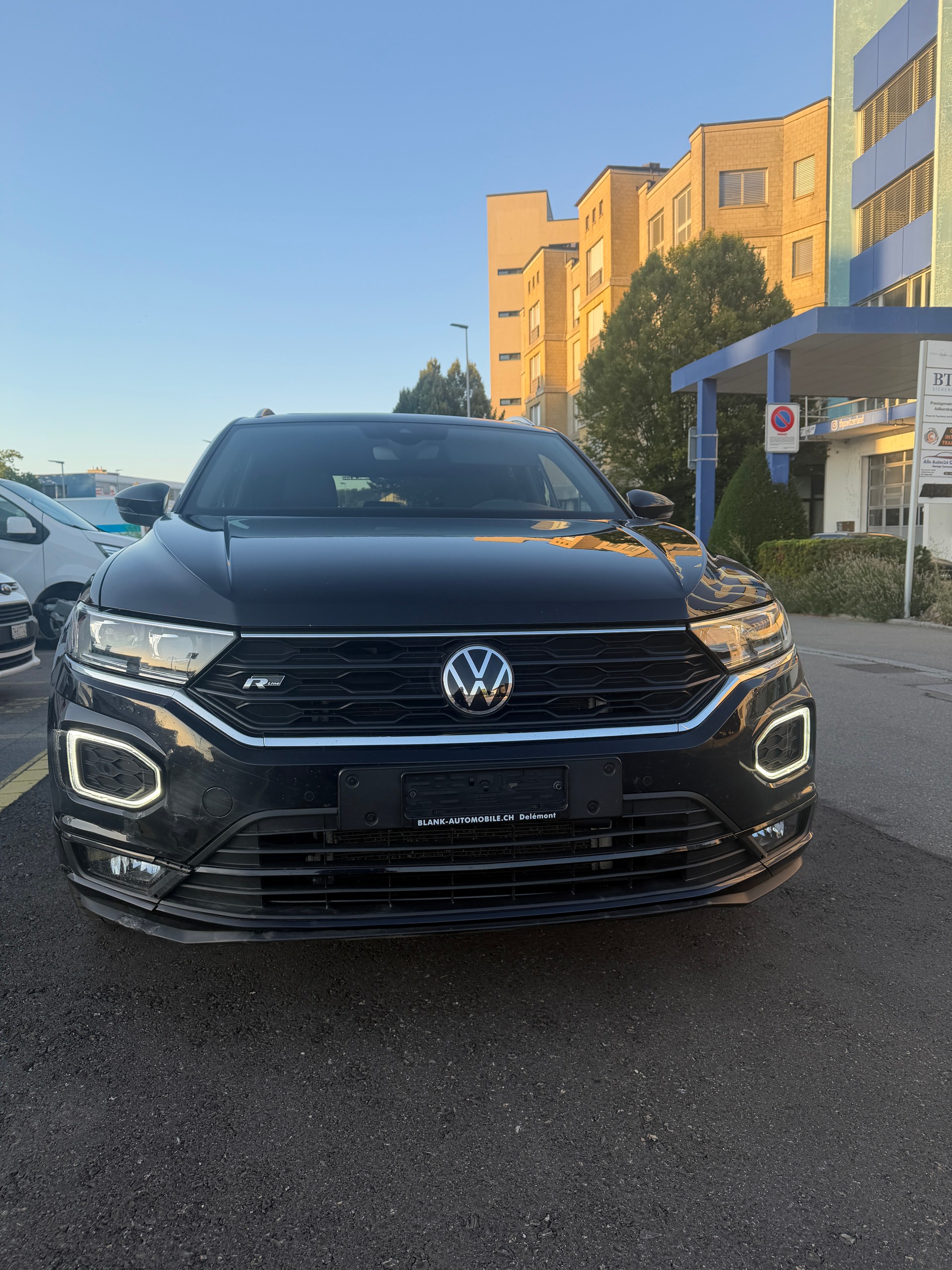 VW T-Roc 1.5 TSI EVO Advance-image-0