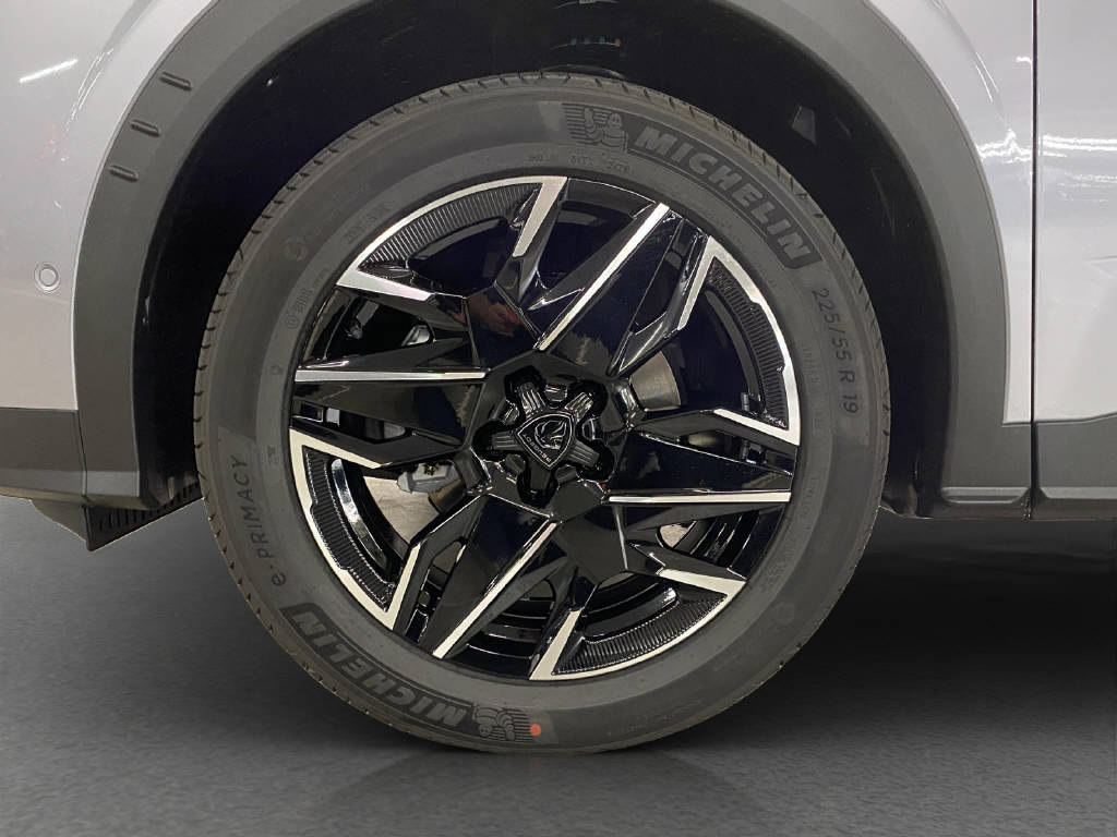 PEUGEOT 3008 1.2 Hybrid GT-image-14