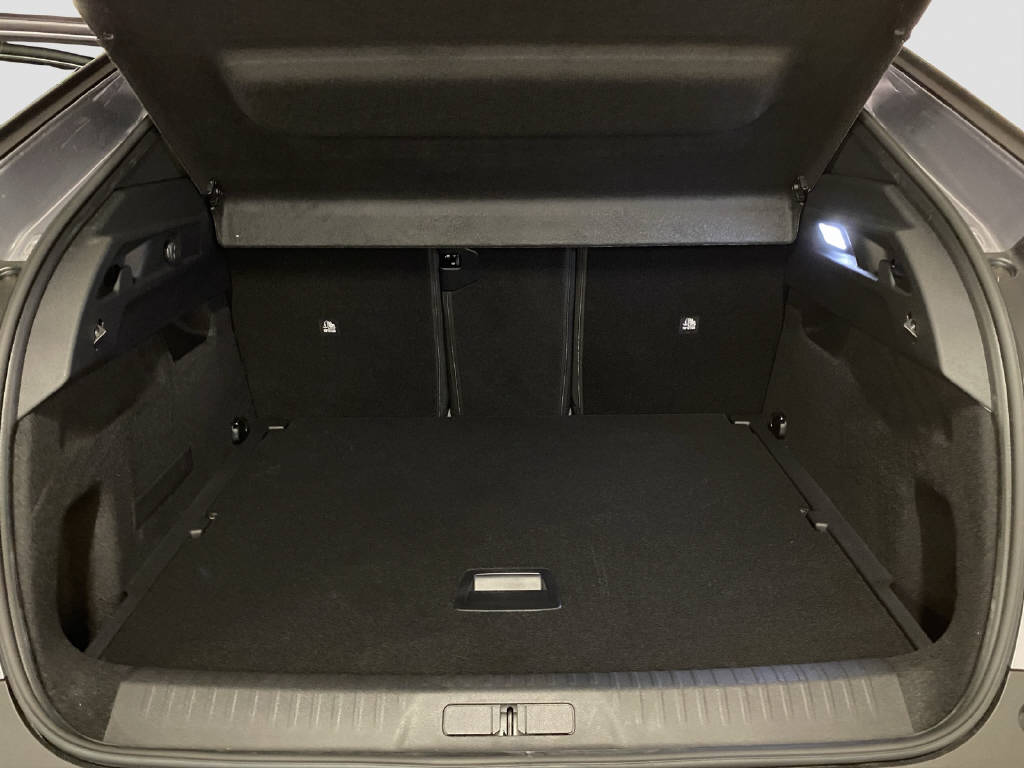 PEUGEOT 3008 1.2 Hybrid GT-image-13