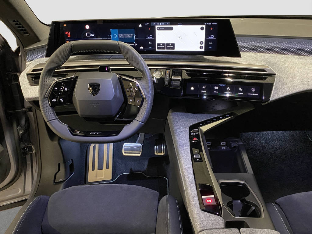 PEUGEOT 3008 1.2 Hybrid GT-image-9