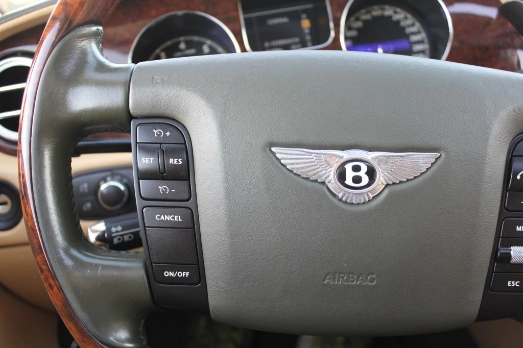 BENTLEY Continental Flying Spur 6.0-image-12