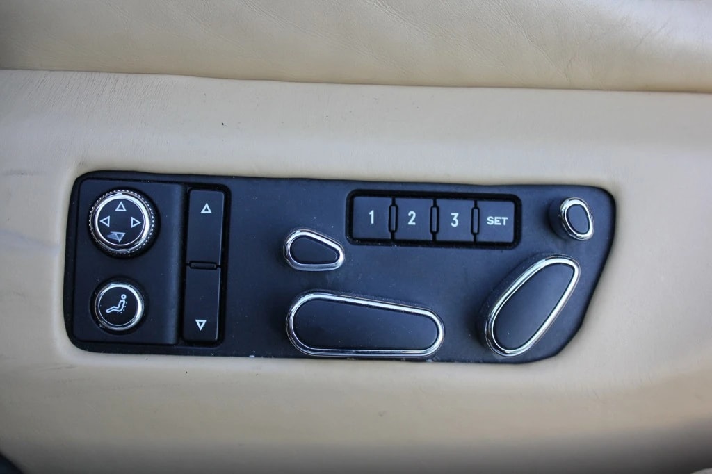BENTLEY Continental Flying Spur 6.0-image-9