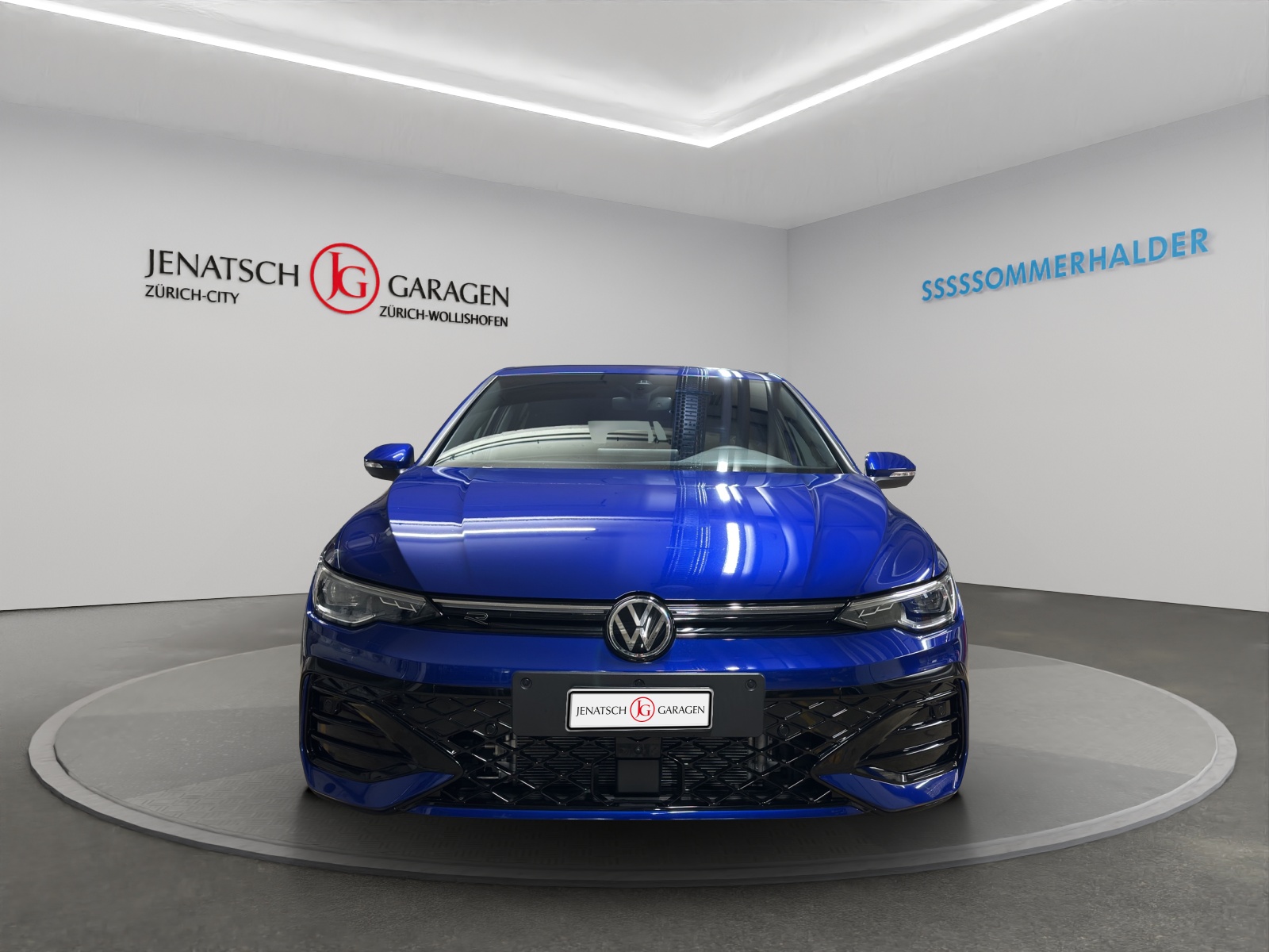 VW Golf VIII 1.5 eTSI R-Line DSG-image-4