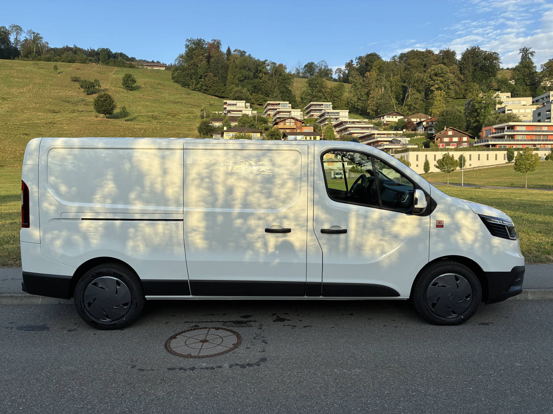 RENAULT Trafic Kaw. 3.0 t L2H1 150 PS Automat-image-5
