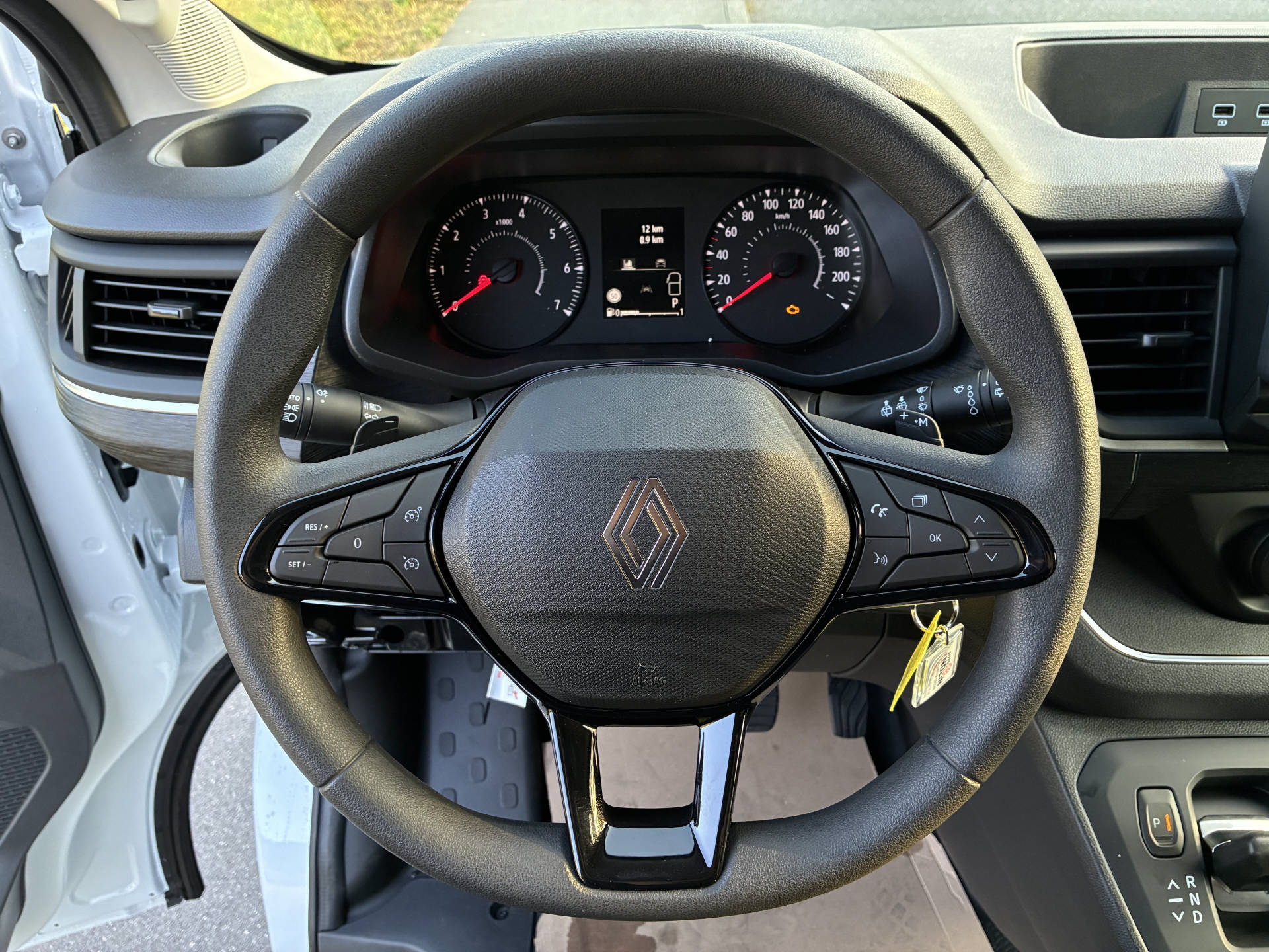 RENAULT Trafic Kaw. 3.0 t L2H1 150 PS Automat-image-13