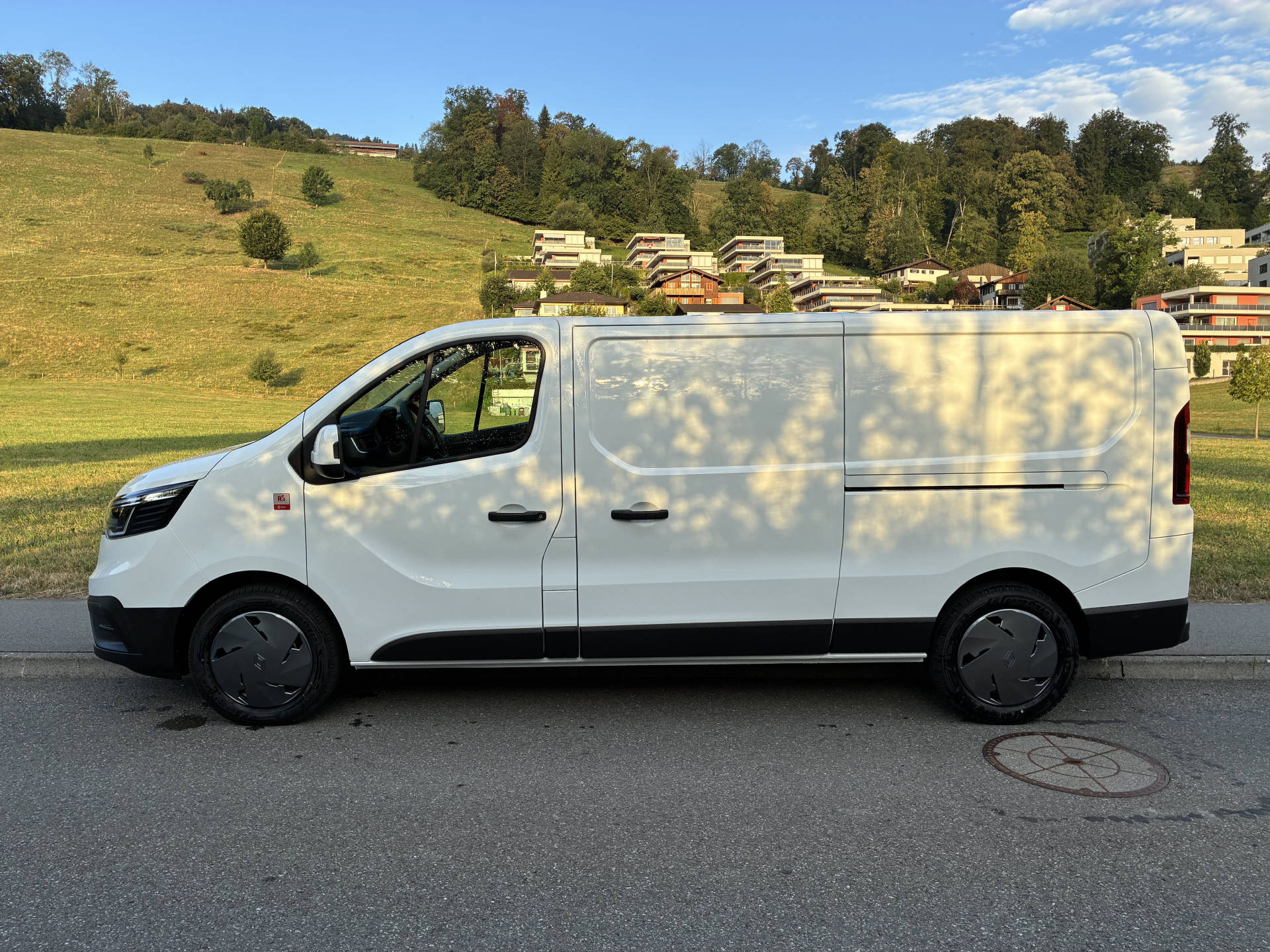 RENAULT Trafic Kaw. 3.0 t L2H1 150 PS Automat-image-4