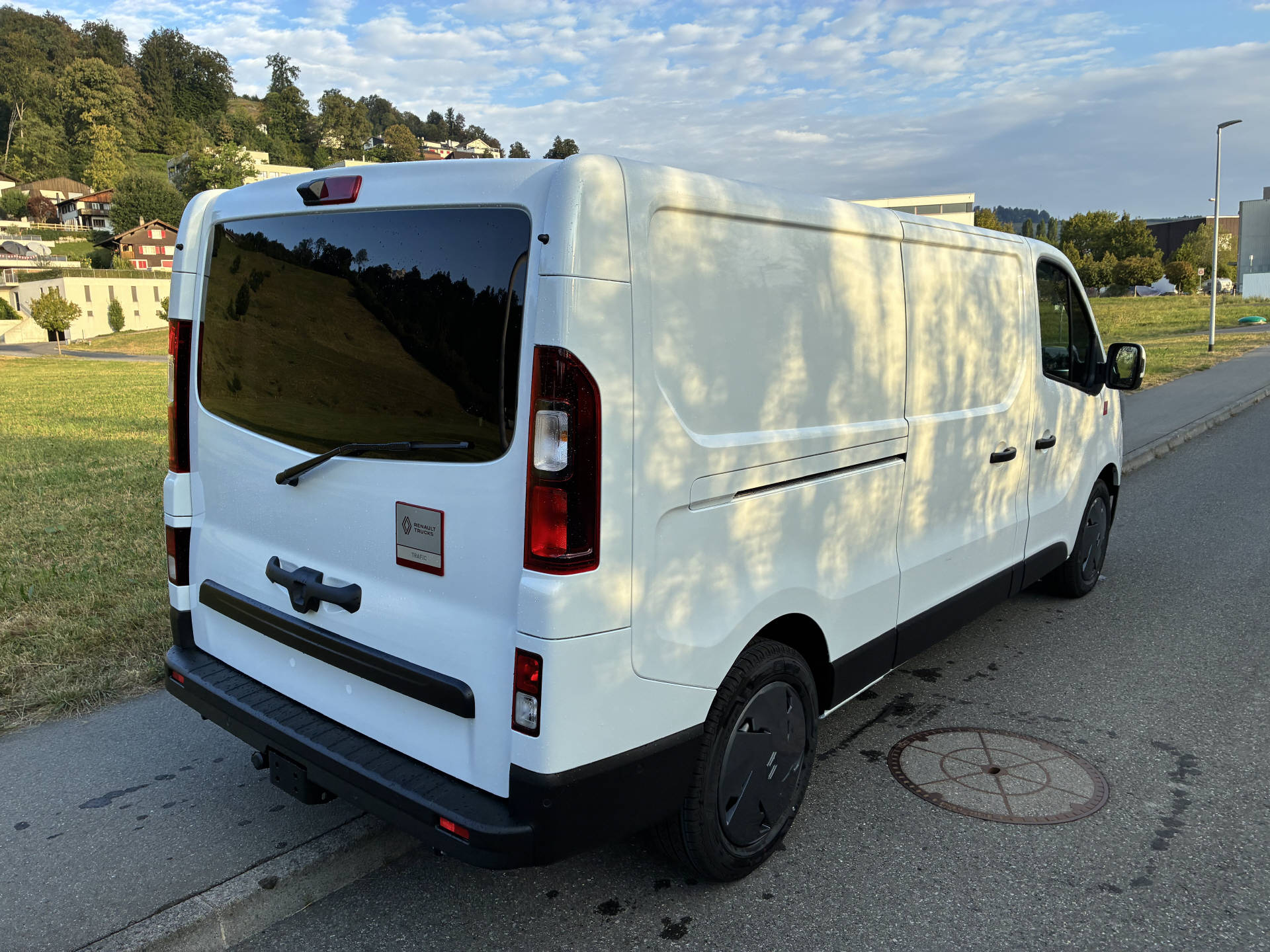 RENAULT Trafic Kaw. 3.0 t L2H1 150 PS Automat-image-3