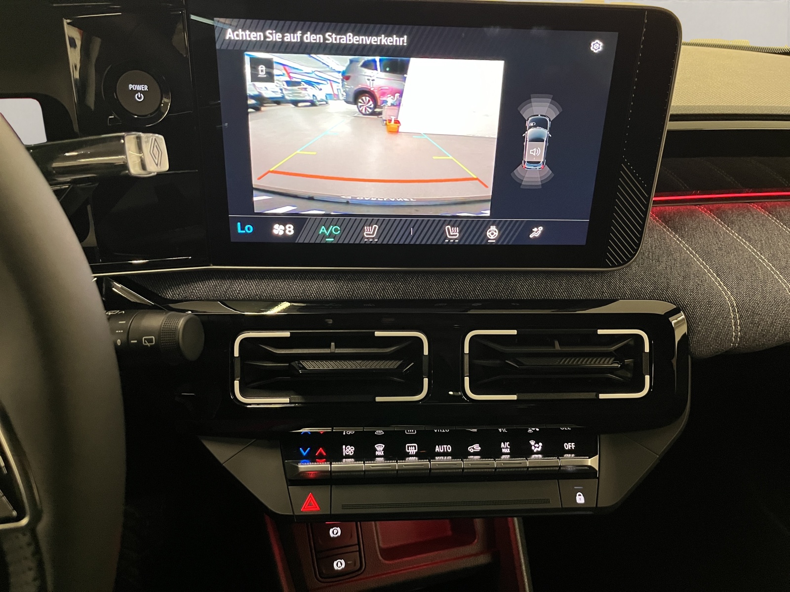 RENAULT R5 E-Tech Comfort Range techno-image-12