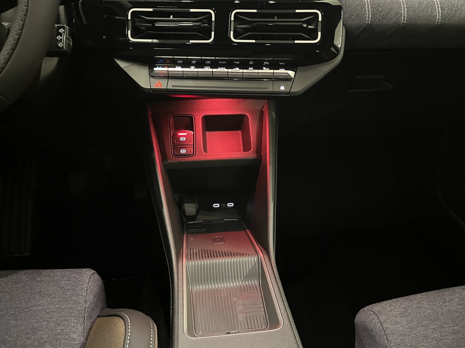 RENAULT R5 E-Tech Comfort Range techno-image-13