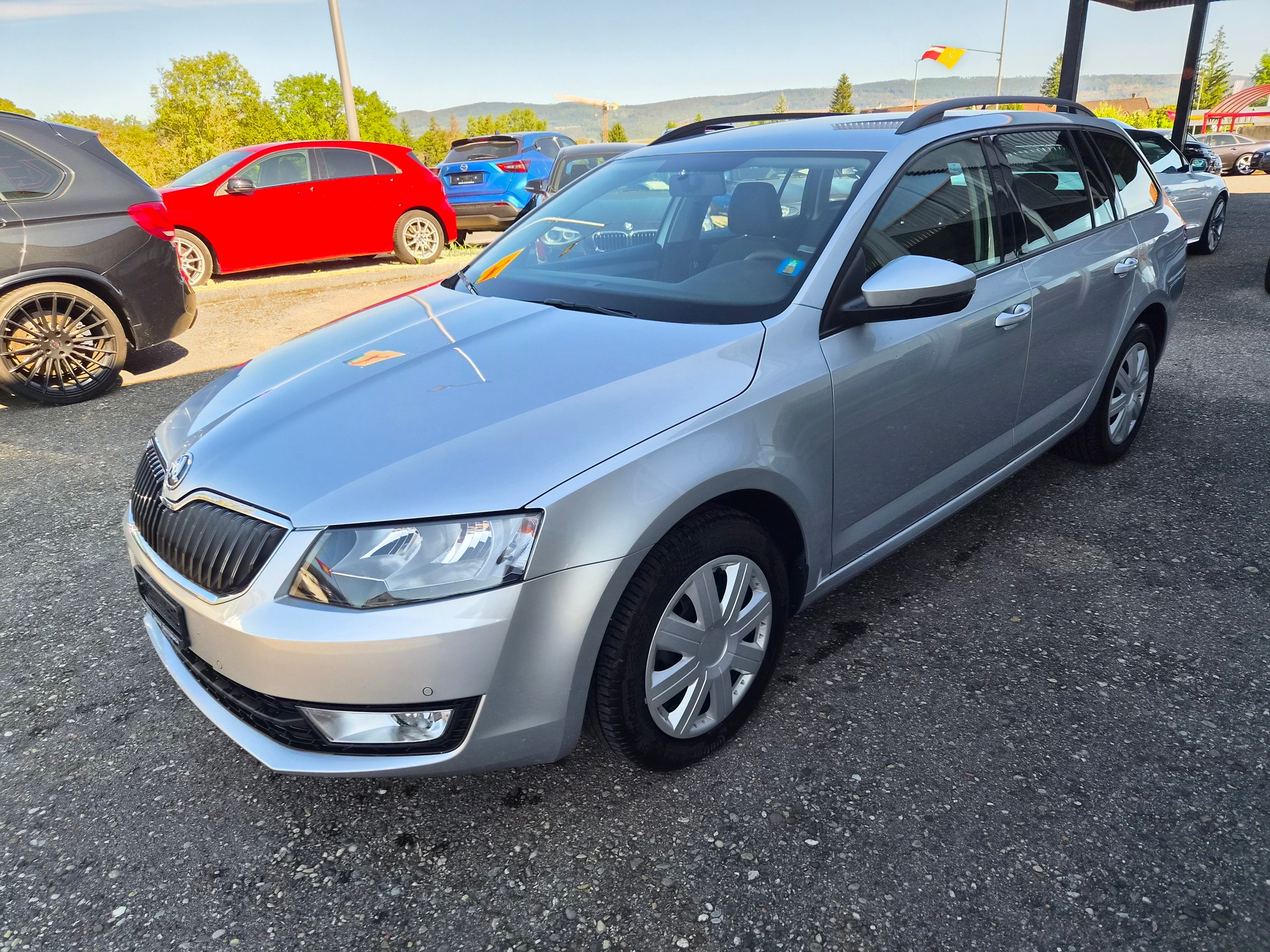 SKODA Octavia Combi 1.6 TDI Ambition DSG-image-2