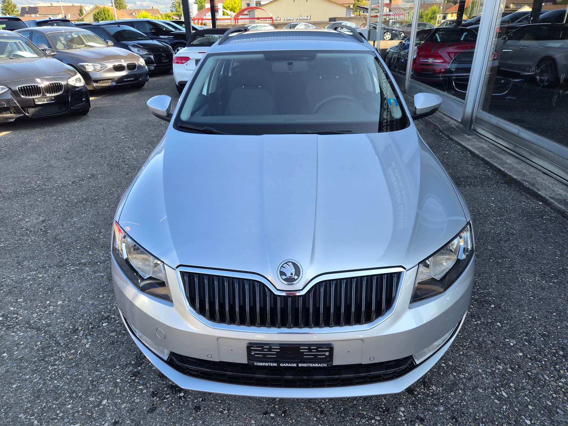 SKODA Octavia Combi 1.6 TDI Ambition DSG-image-1