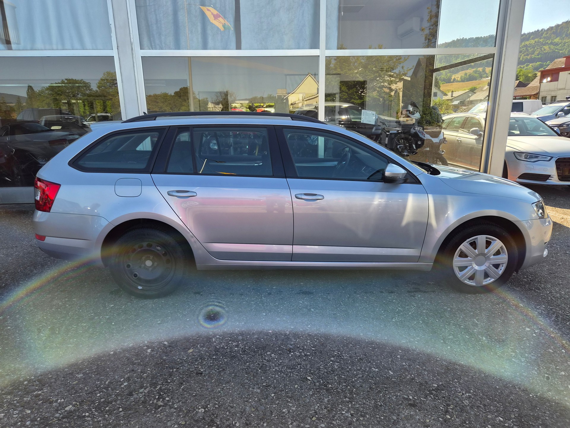 SKODA Octavia Combi 1.6 TDI Ambition DSG-image-6