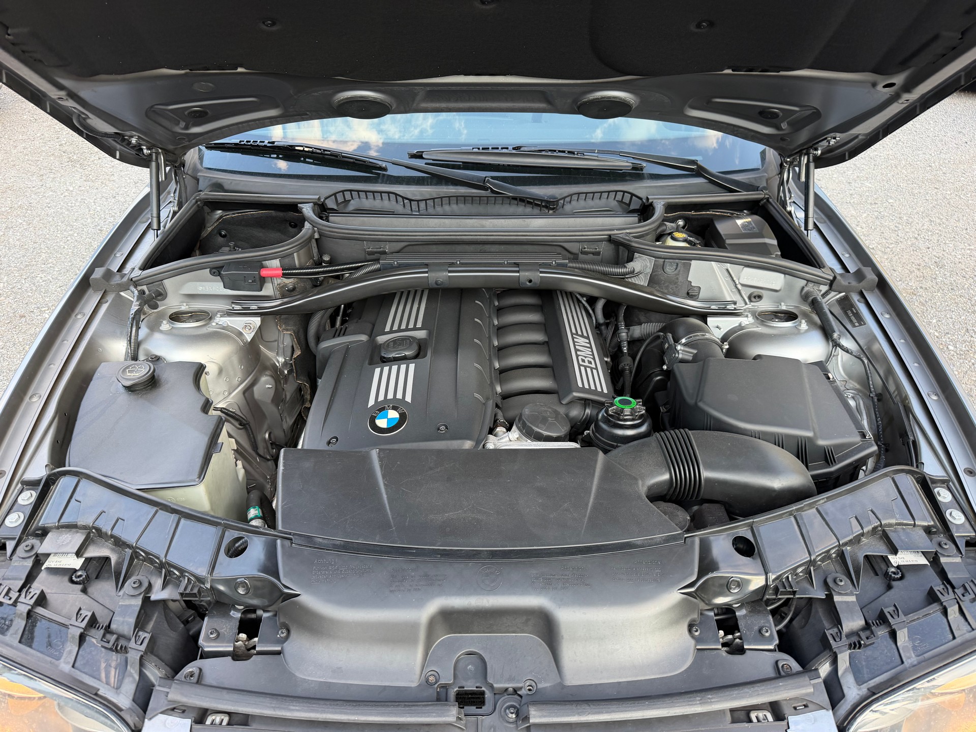 BMW X3 xDrive 30i (3.0si)-image-9