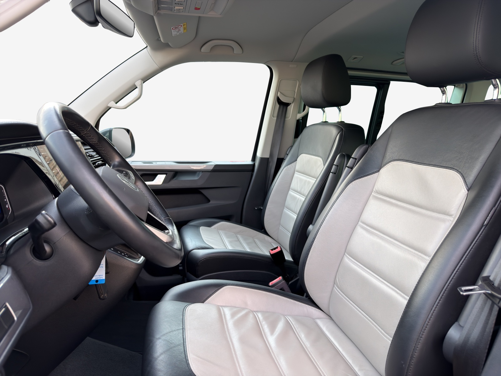 VW T6.1 Multivan 2.0 TDI Highline Liberty 4Motion DSG-image-14