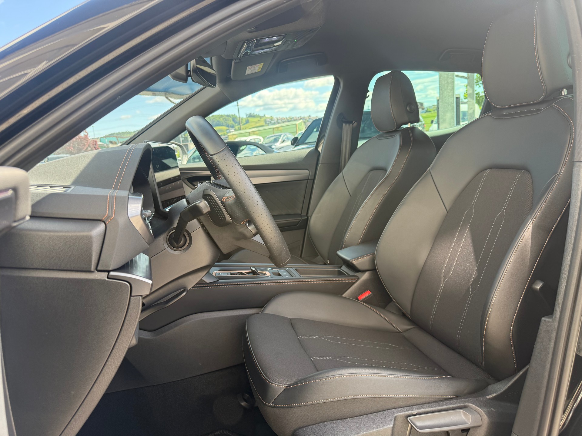 CUPRA Formentor 1.5 eTSI DSG-image-9