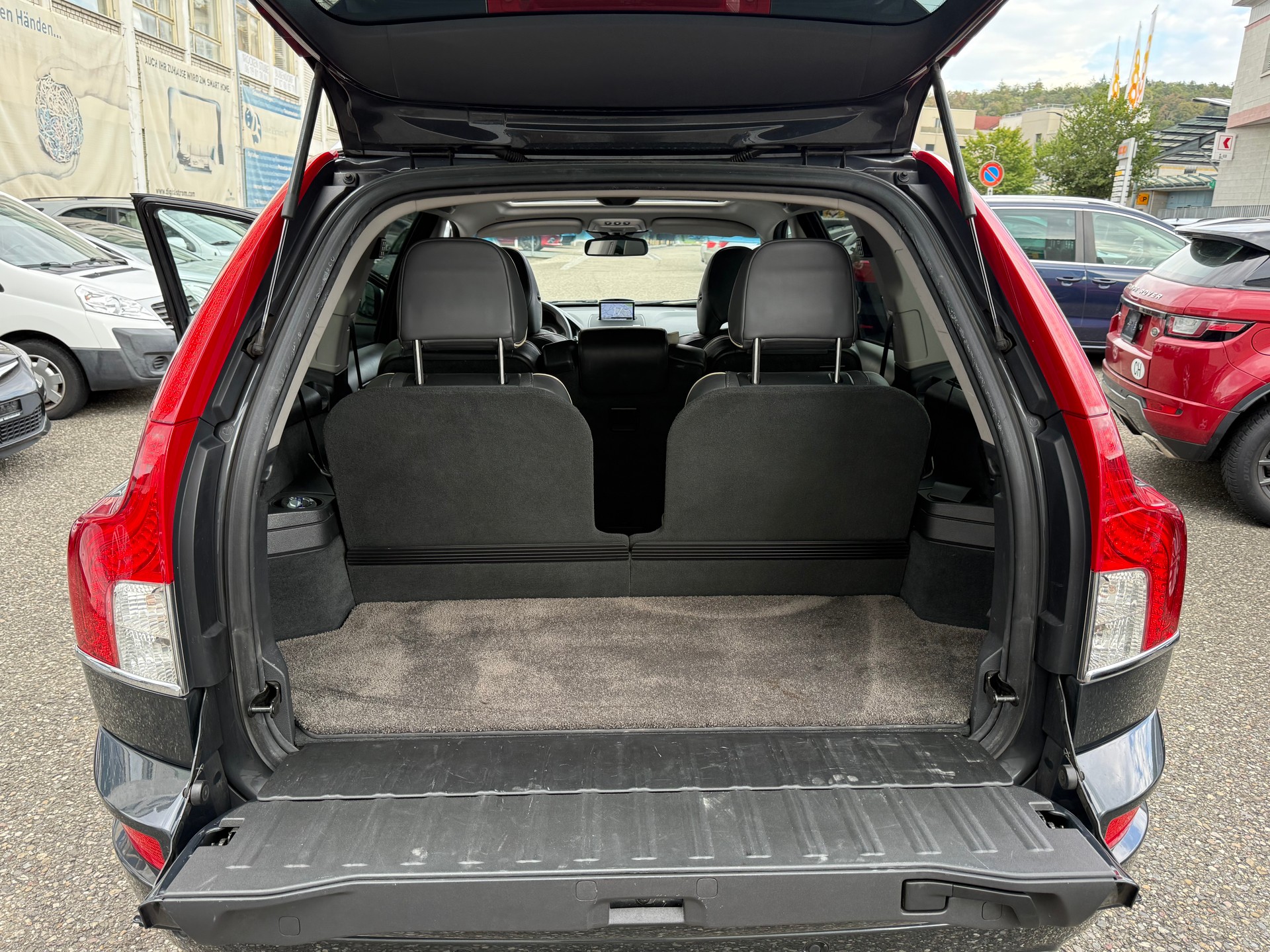 VOLVO XC90 D5 AWD Executive Geartronic-image-13