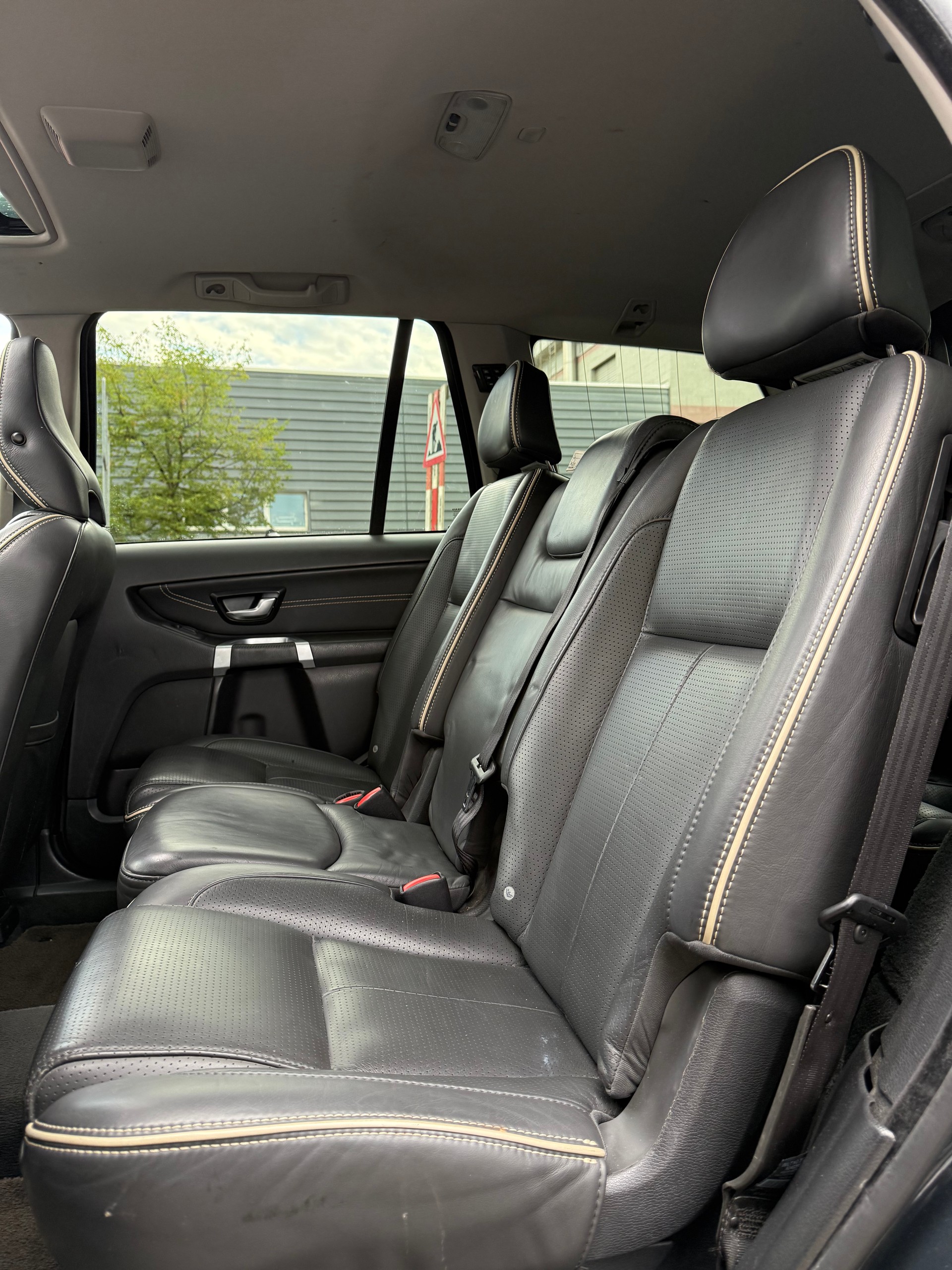 VOLVO XC90 D5 AWD Executive Geartronic-image-8
