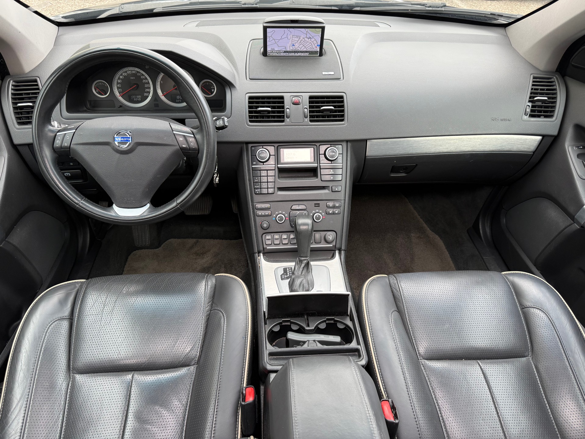 VOLVO XC90 D5 AWD Executive Geartronic-image-5