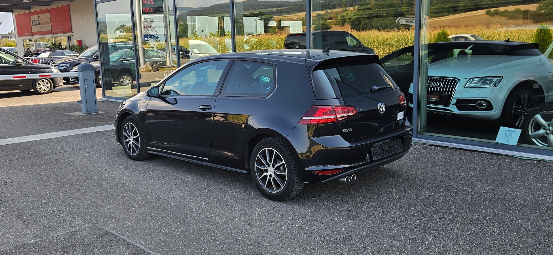 VW Golf 2.0 TDI GTD-image-4