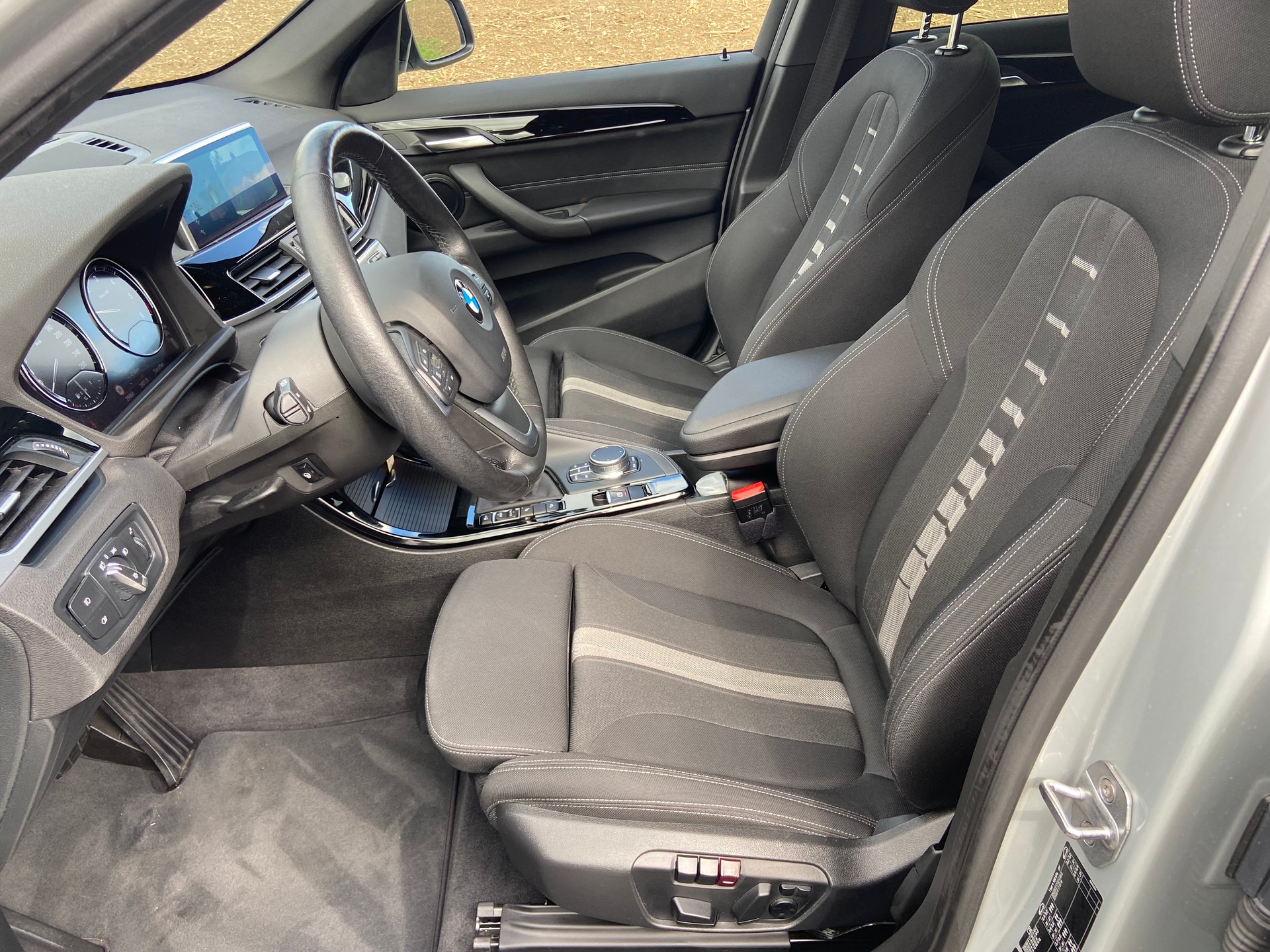 BMW X1 xDrive 18d Sport Line Steptronic-image-14