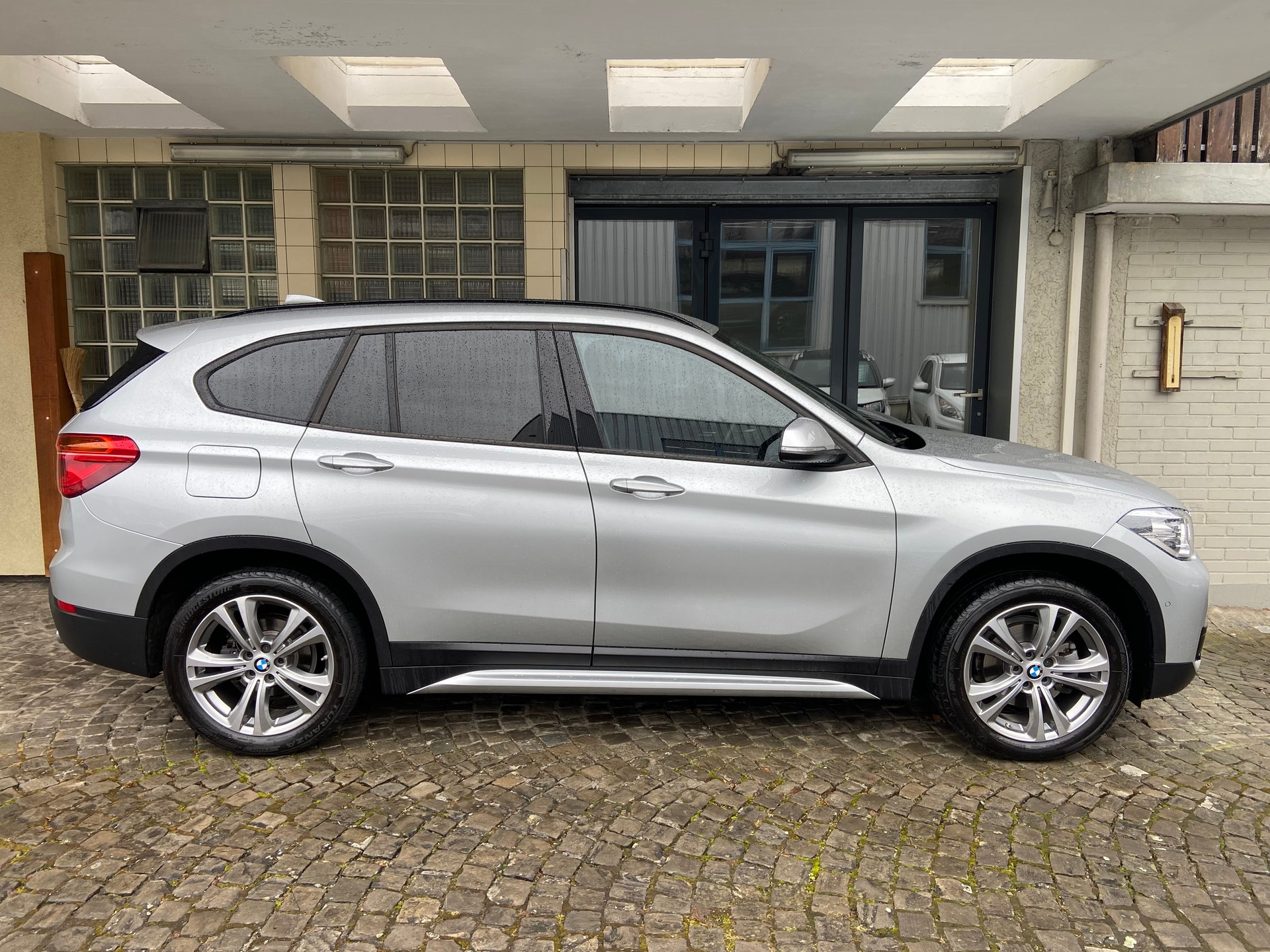 BMW X1 xDrive 18d Sport Line Steptronic-image-0