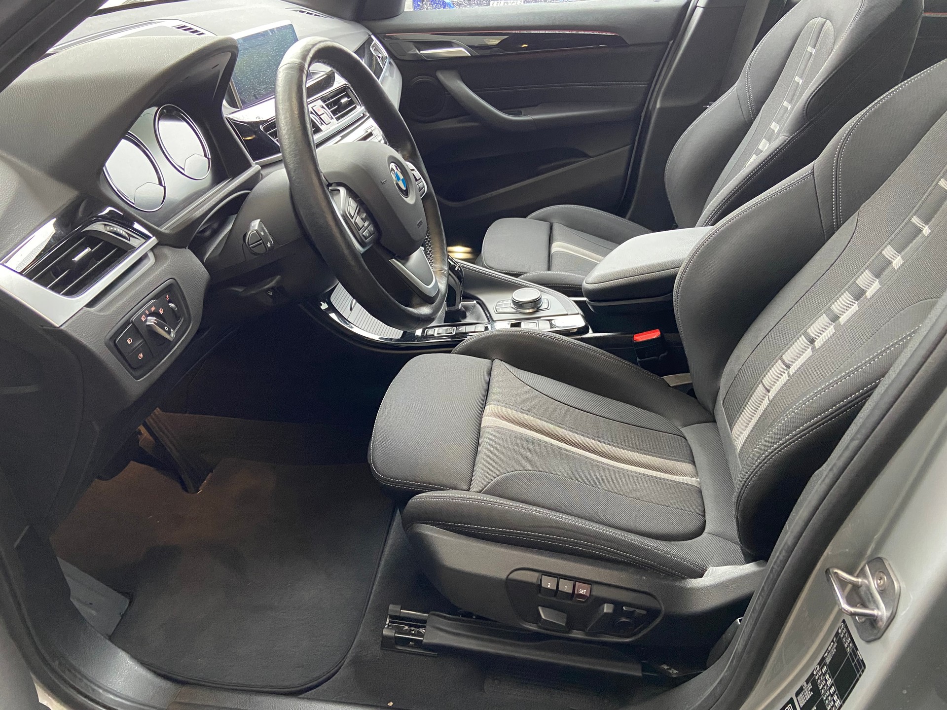 BMW X1 xDrive 18d Sport Line Steptronic-image-4