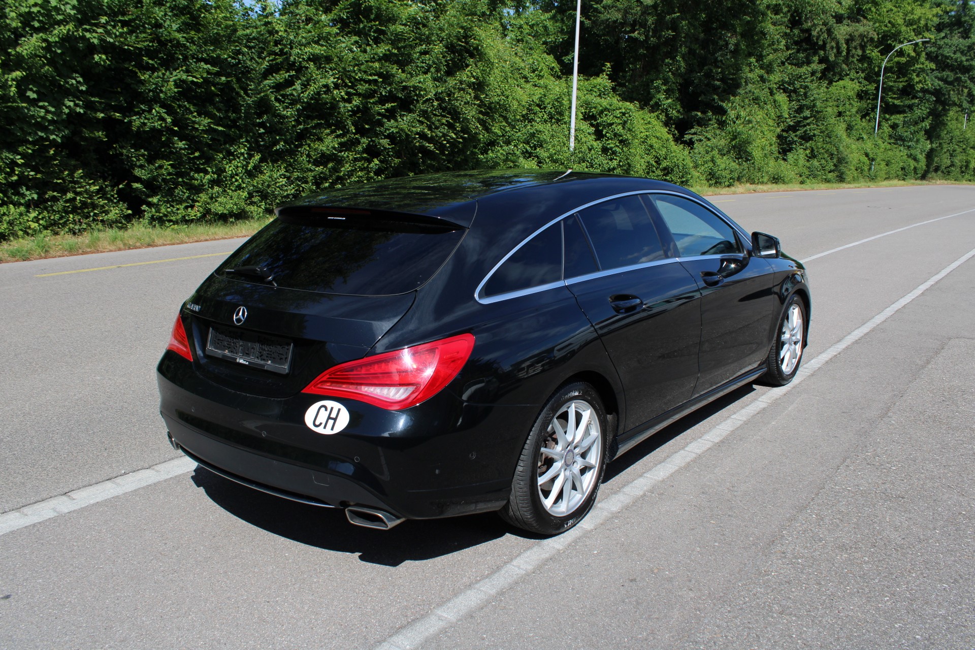 MERCEDES-BENZ CLA Shooting Brake 180 Urban 7G-DCT-image-3