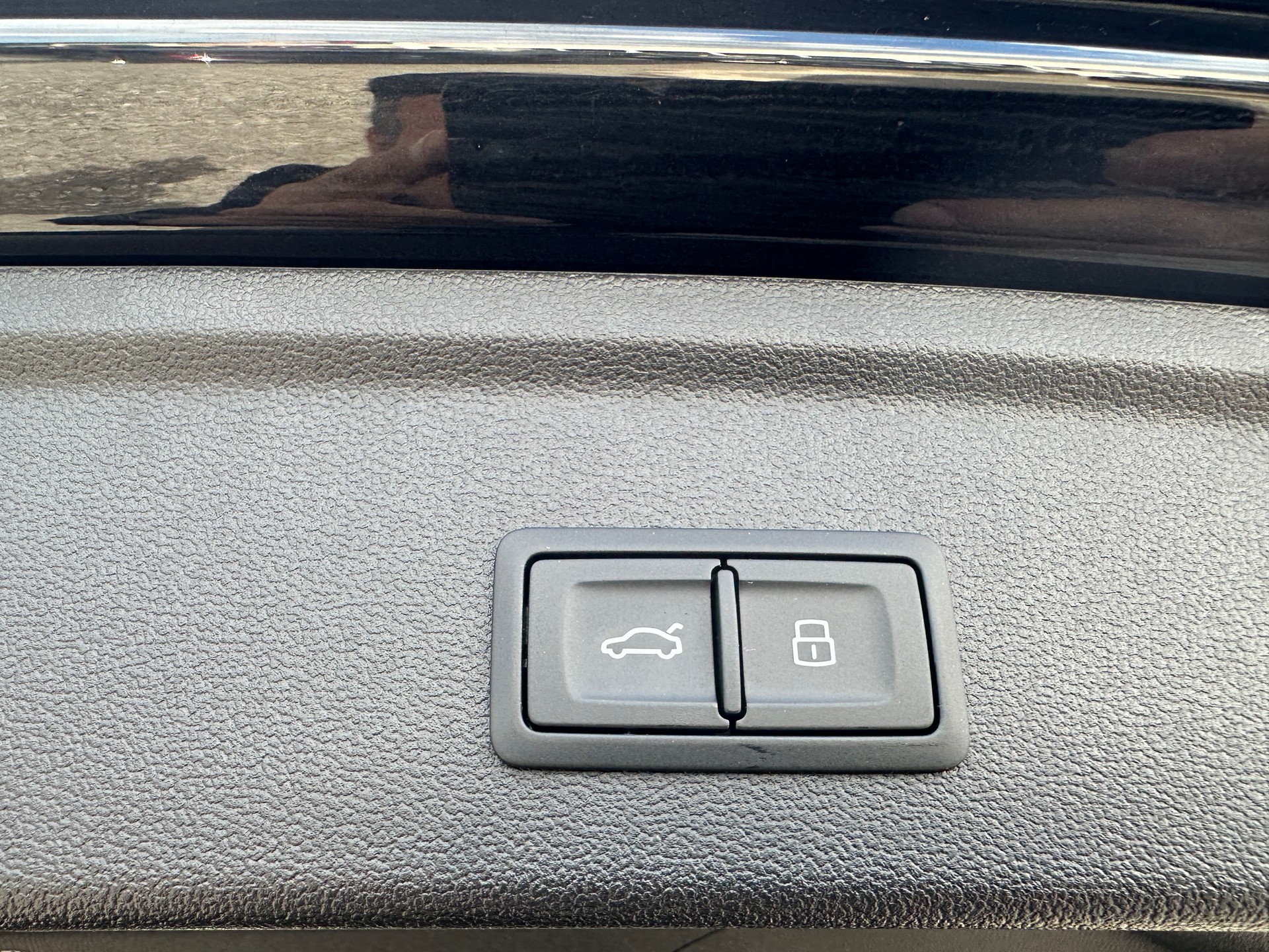 AUDI A3 Sportback TFSI 150 kW quattro S line S trconic(CH Auto)-image-13