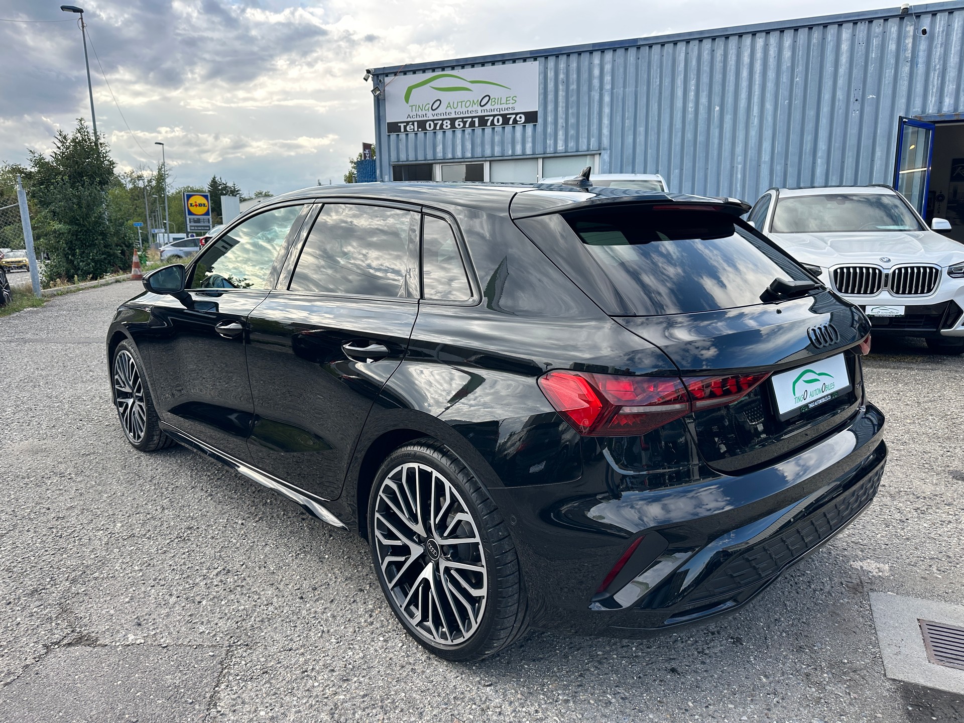 AUDI A3 Sportback TFSI 150 kW quattro S line S trconic(CH Auto)-image-9