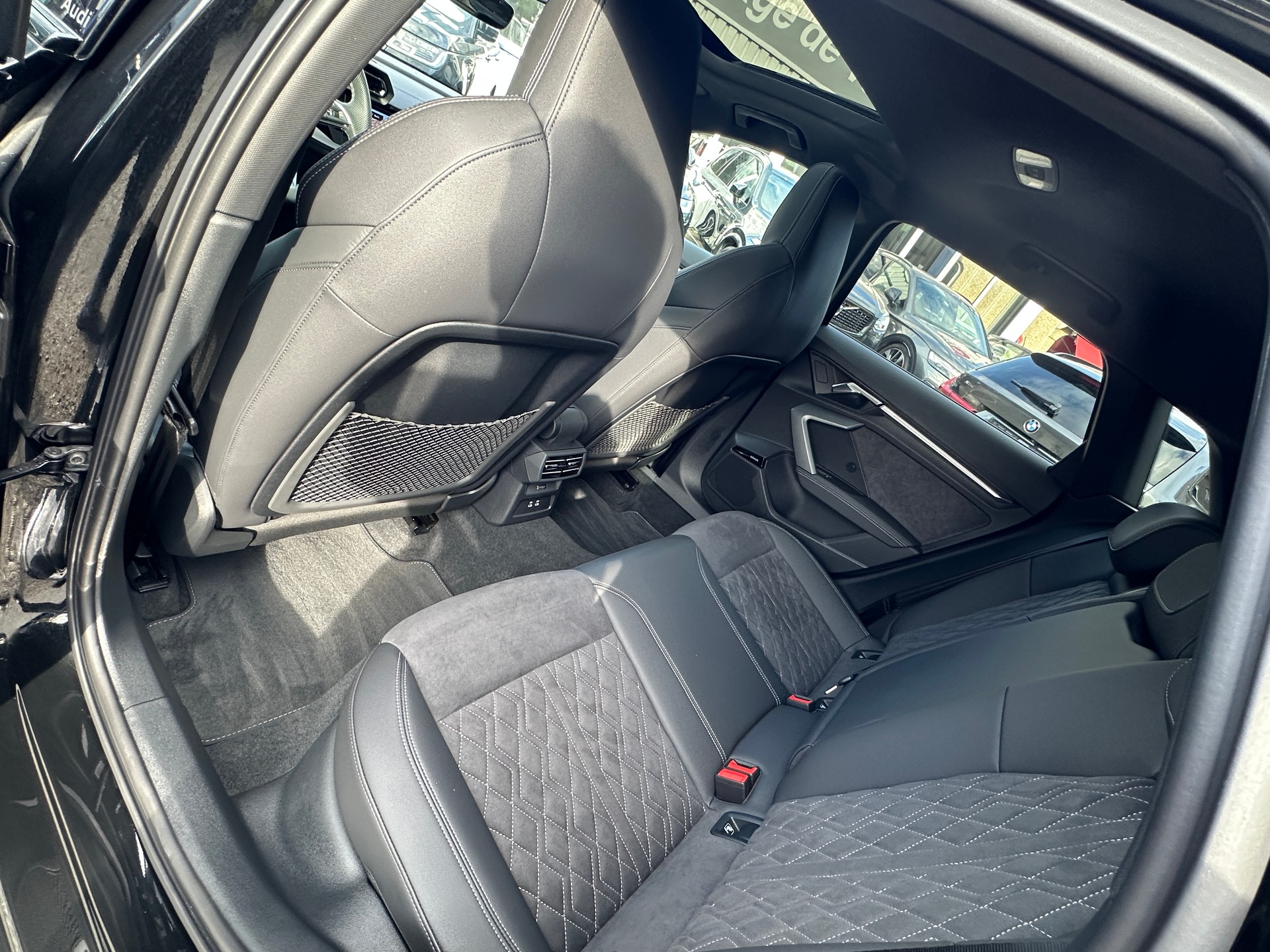 AUDI A3 Sportback TFSI 150 kW quattro S line S trconic(CH Auto)-image-23
