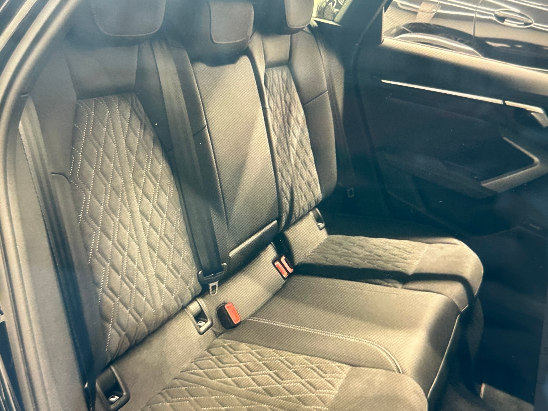 AUDI A3 Sportback TFSI 150 kW quattro S line S trconic(CH Auto)-image-6