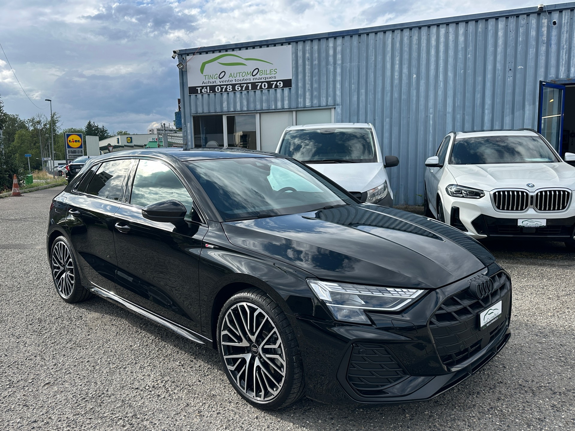 AUDI A3 Sportback TFSI 150 kW quattro S line S trconic(CH Auto)-image-0