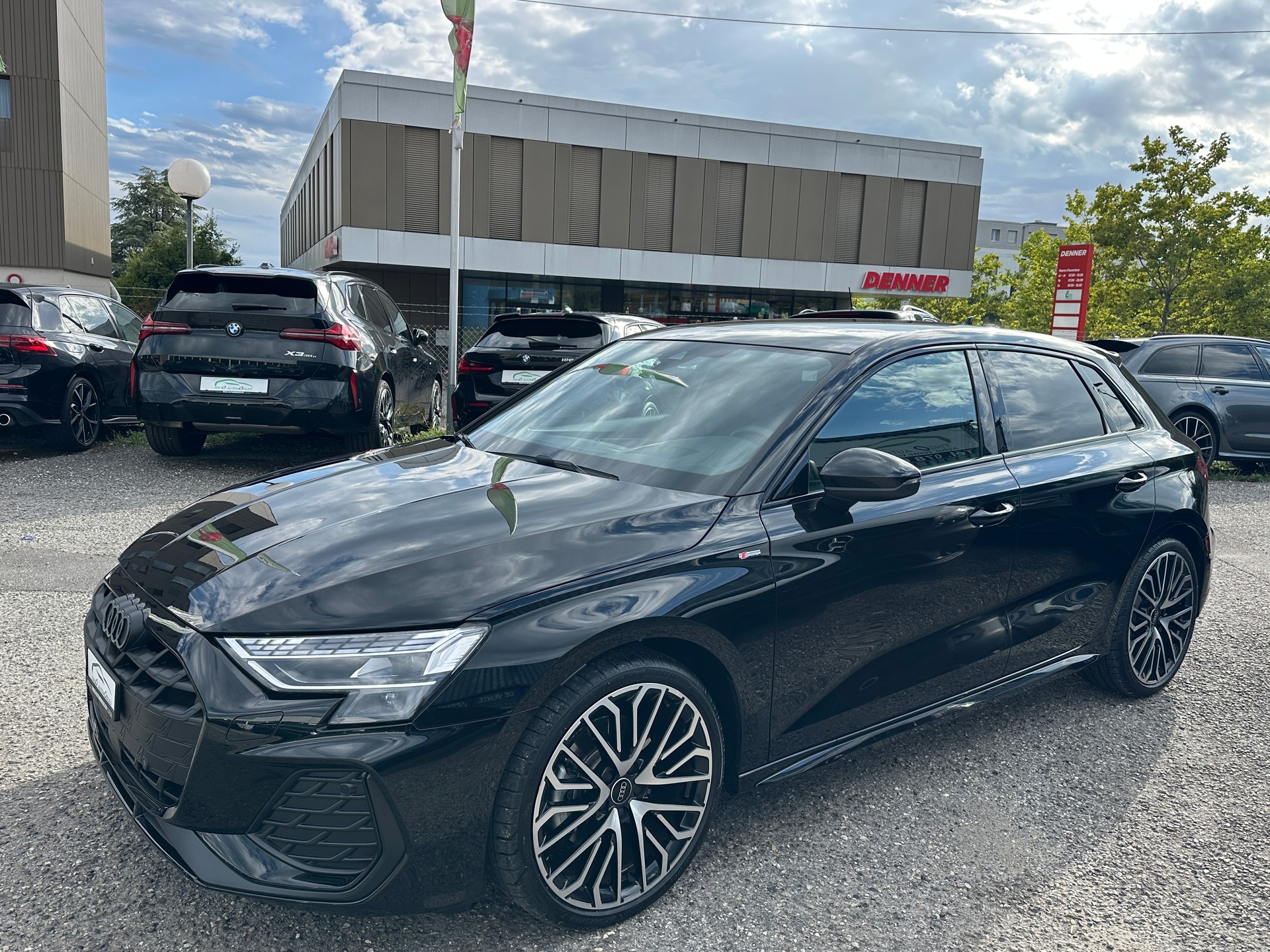 AUDI A3 Sportback TFSI 150 kW quattro S line S trconic(CH Auto)-image-1
