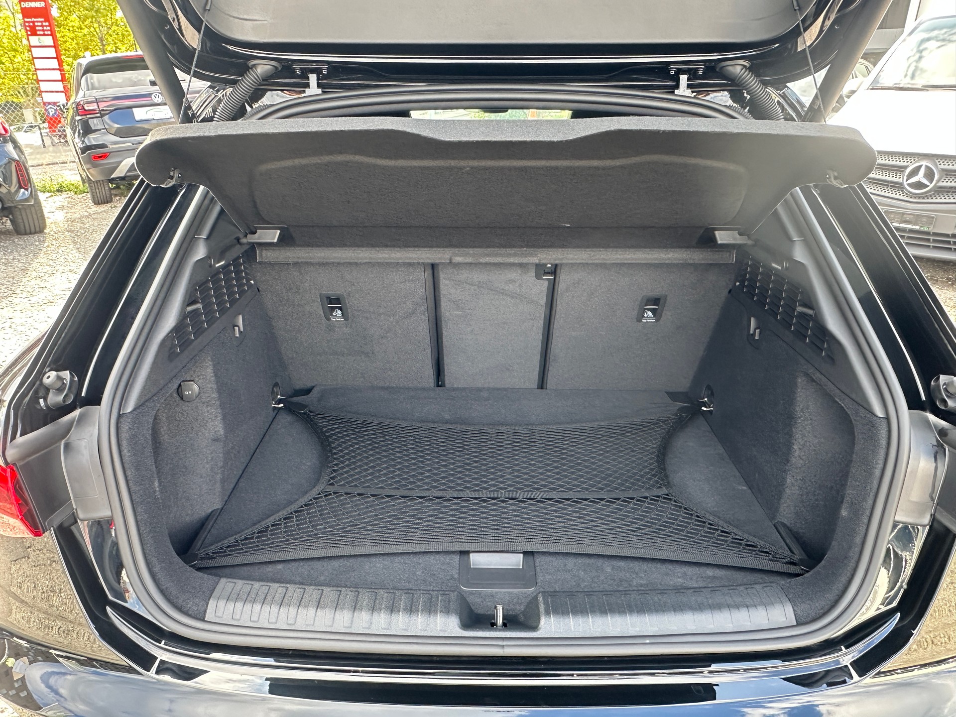 AUDI A3 Sportback TFSI 150 kW quattro S line S trconic(CH Auto)-image-12