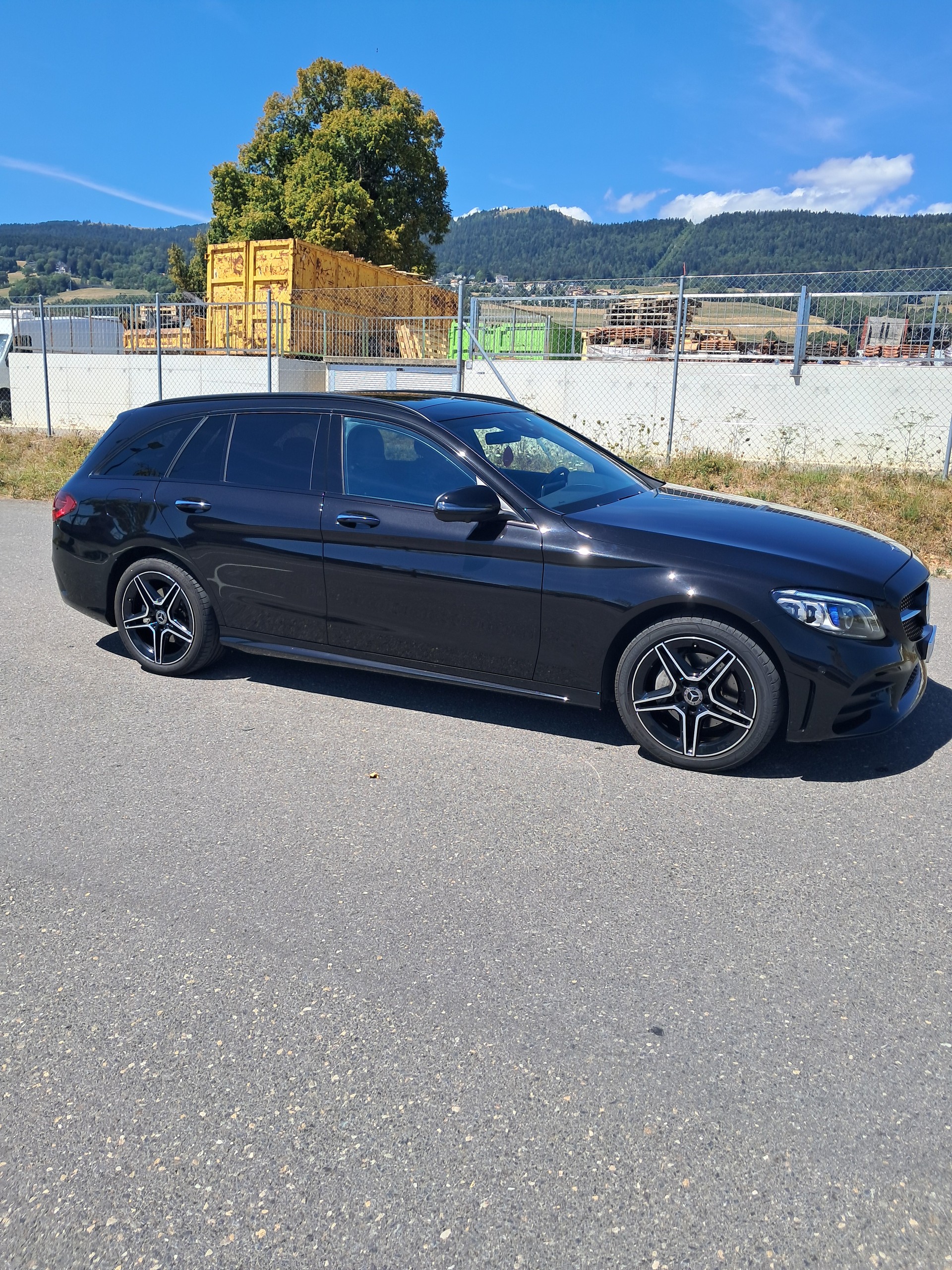 MERCEDES-BENZ C 220 d Swiss Star AMG Line 4m-image-1