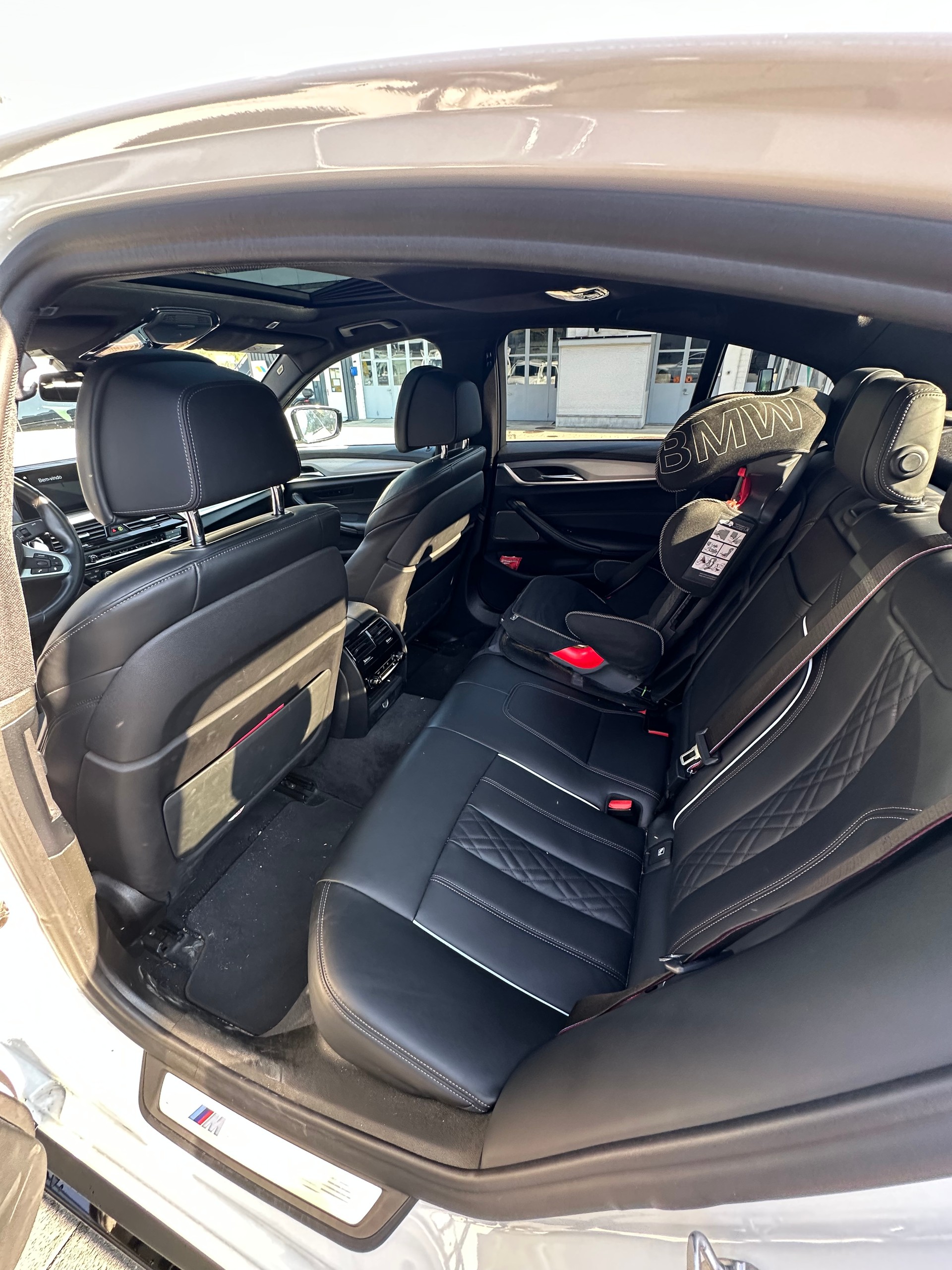 BMW 540i xDrive-image-5