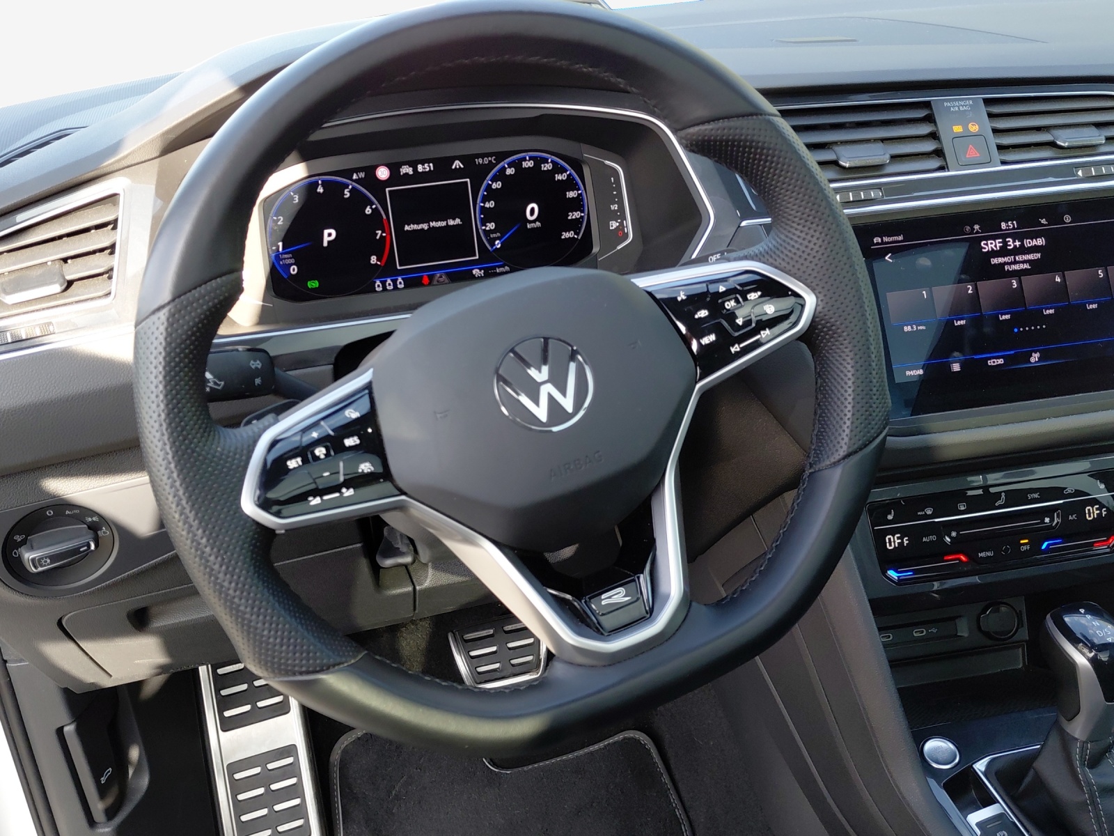 VW Tiguan 2.0TSI R-Line 4Motion DSG-image-9