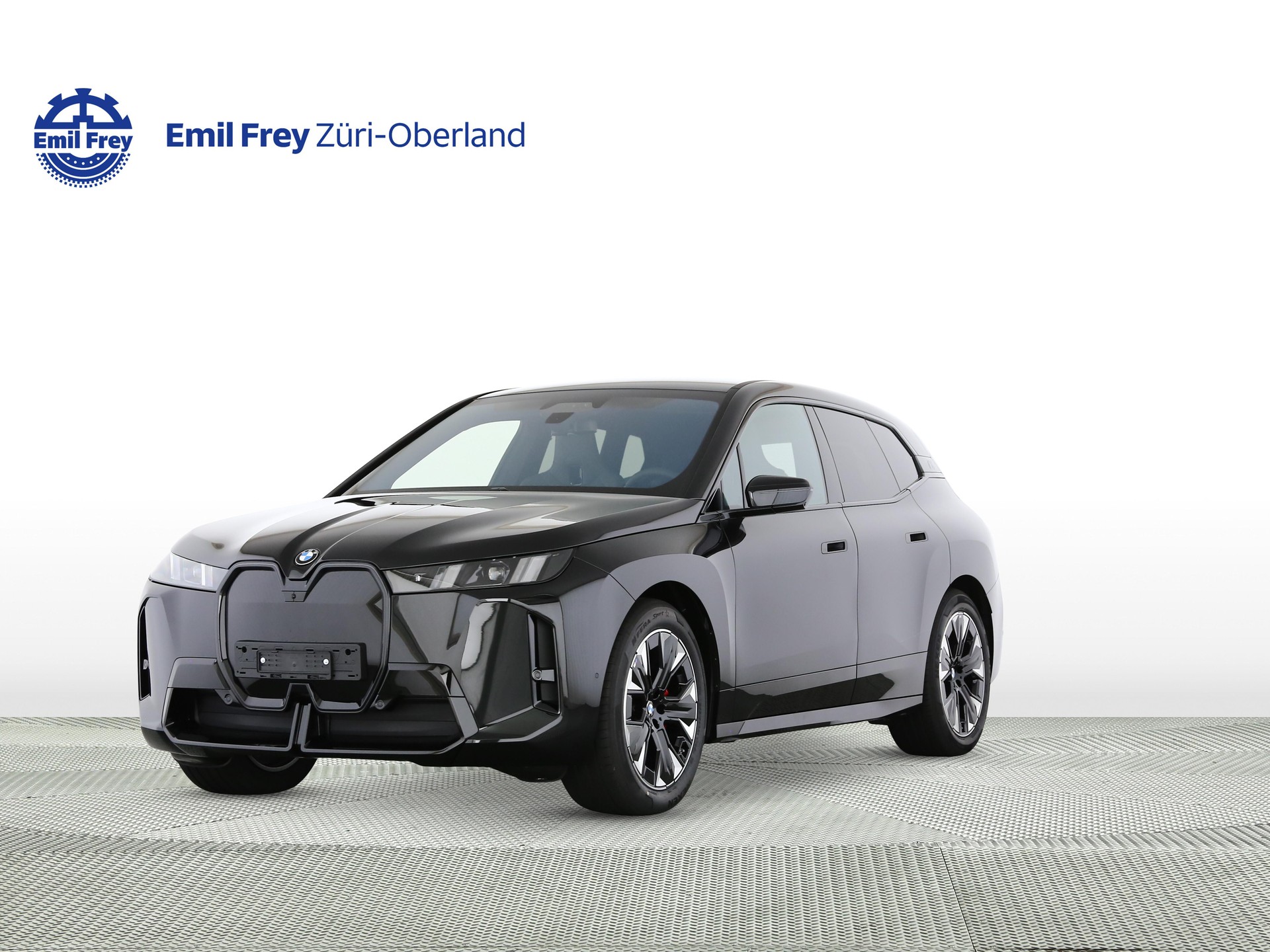 BMW iX xDrive60-image-0