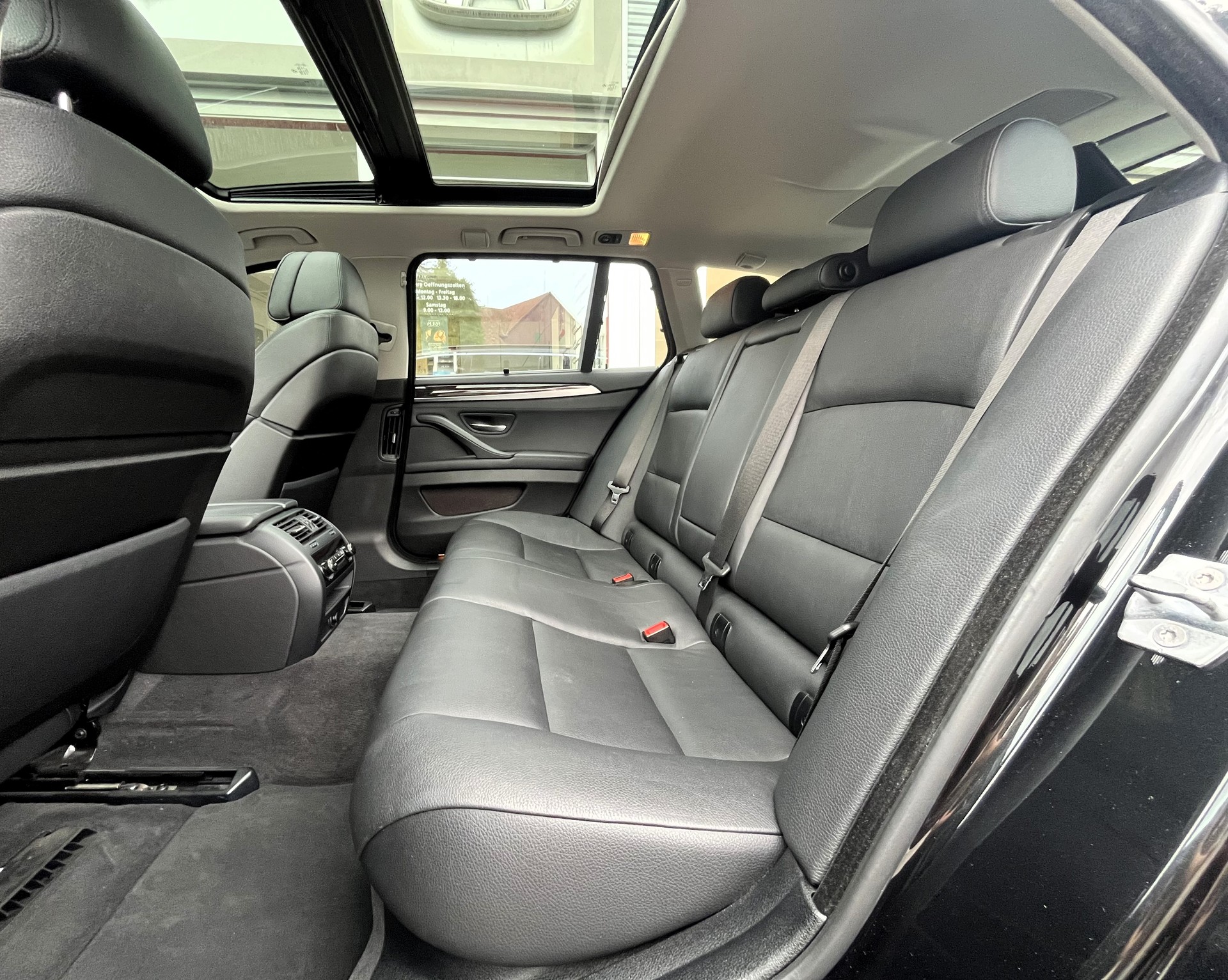 BMW 535d xDrive Touring Steptronic-image-9