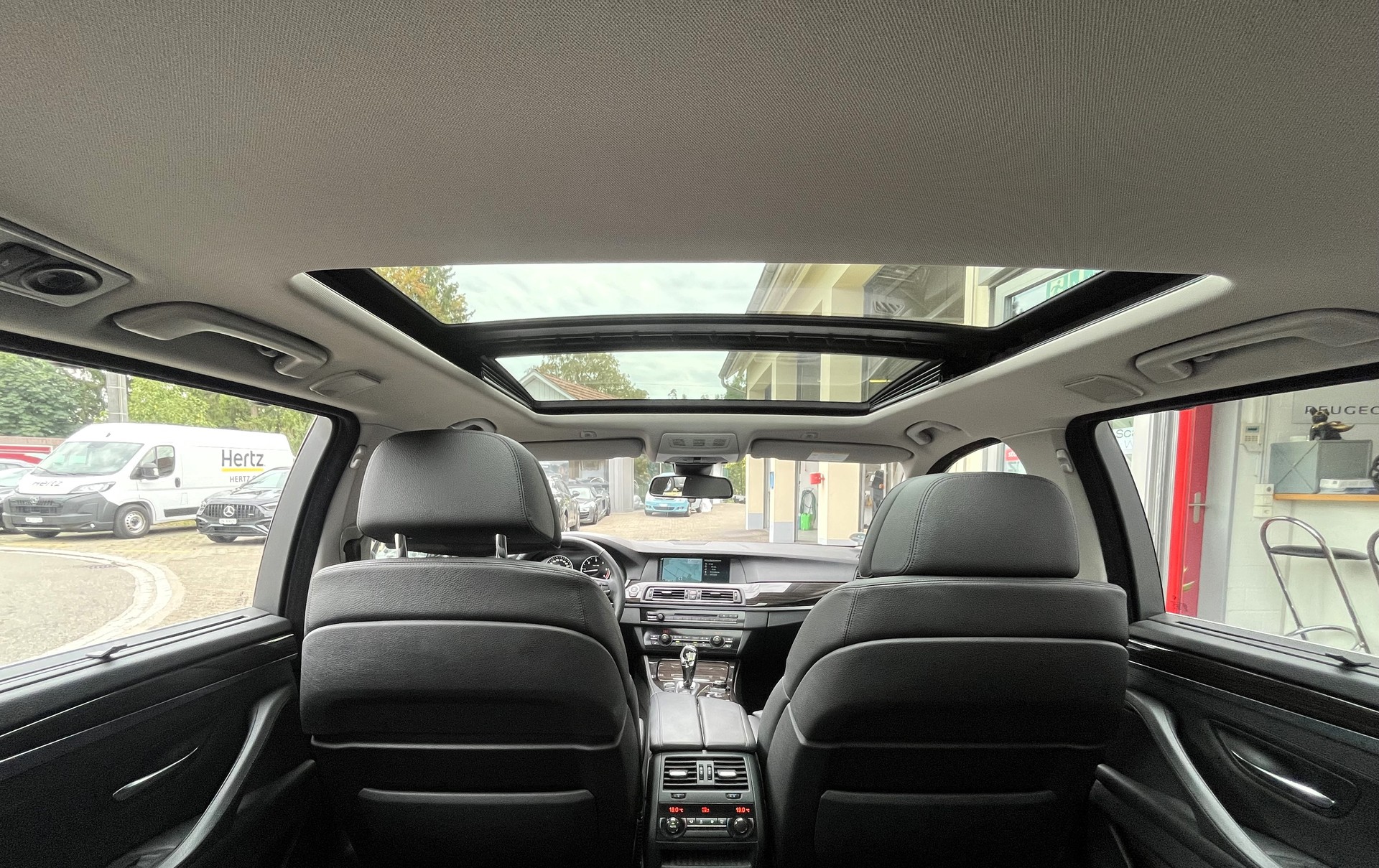 BMW 535d xDrive Touring Steptronic-image-8