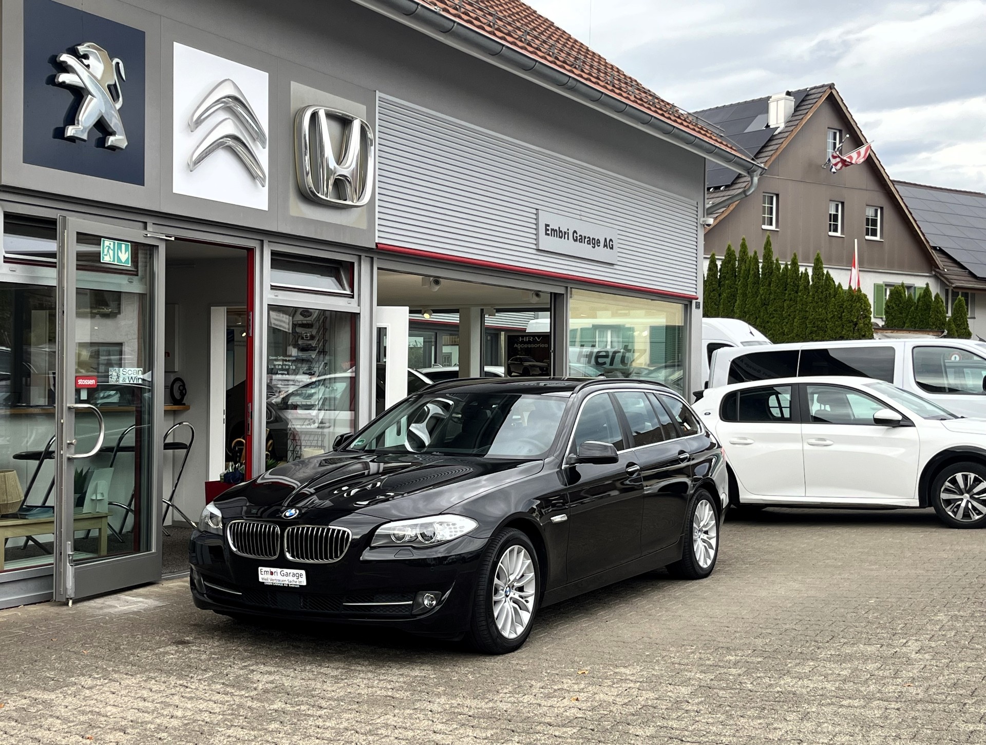 BMW 535d xDrive Touring Steptronic-image-0