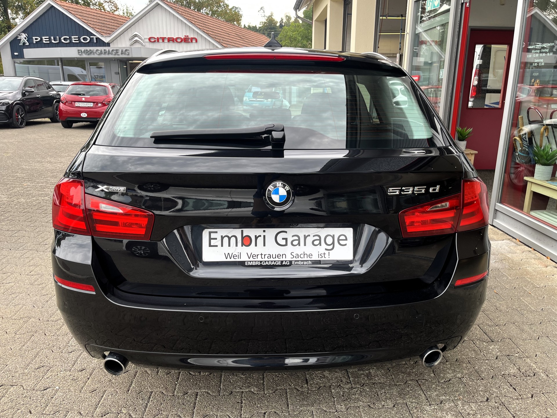 BMW 535d xDrive Touring Steptronic-image-5