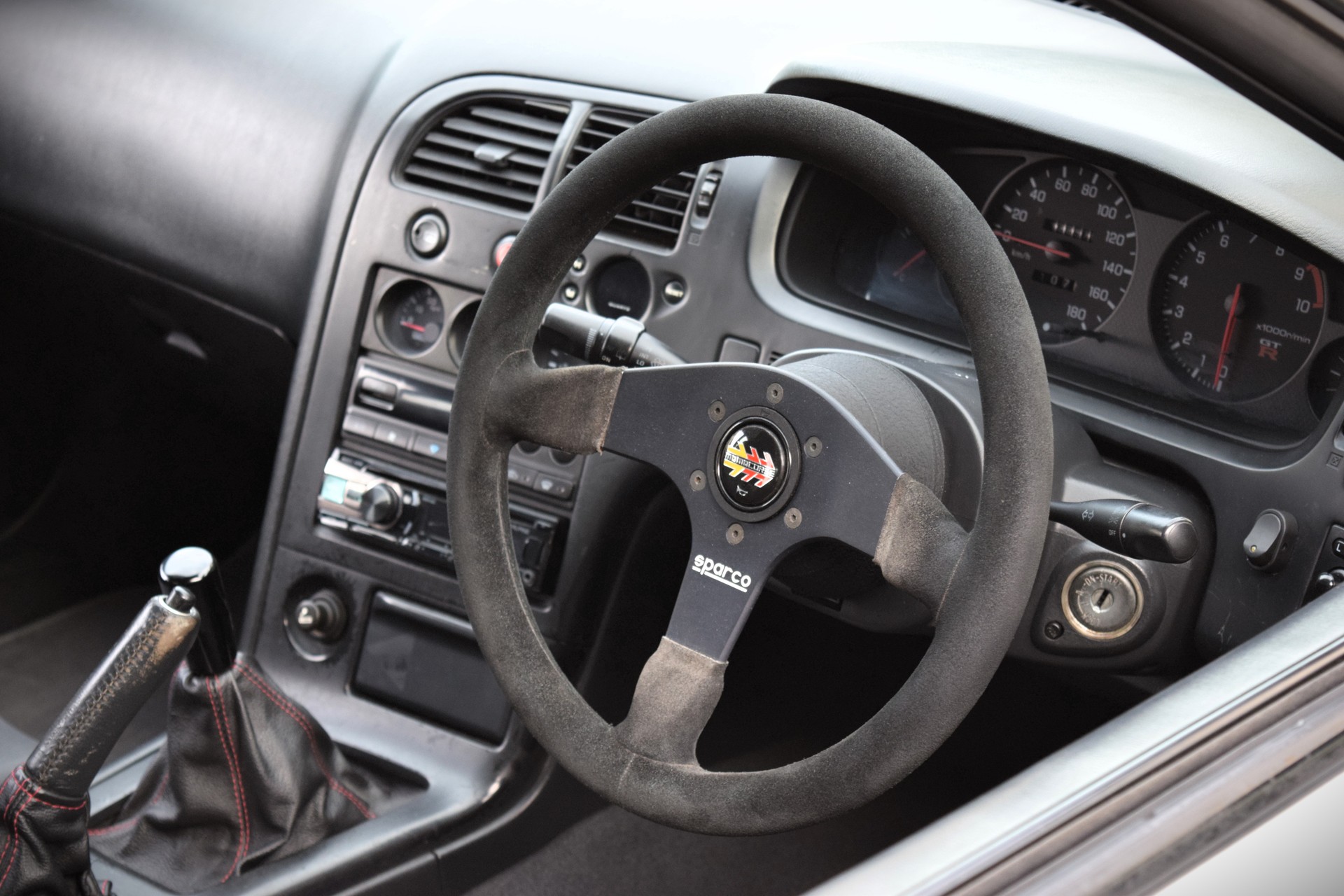 NISSAN Skyline R33 GT-R-image-2