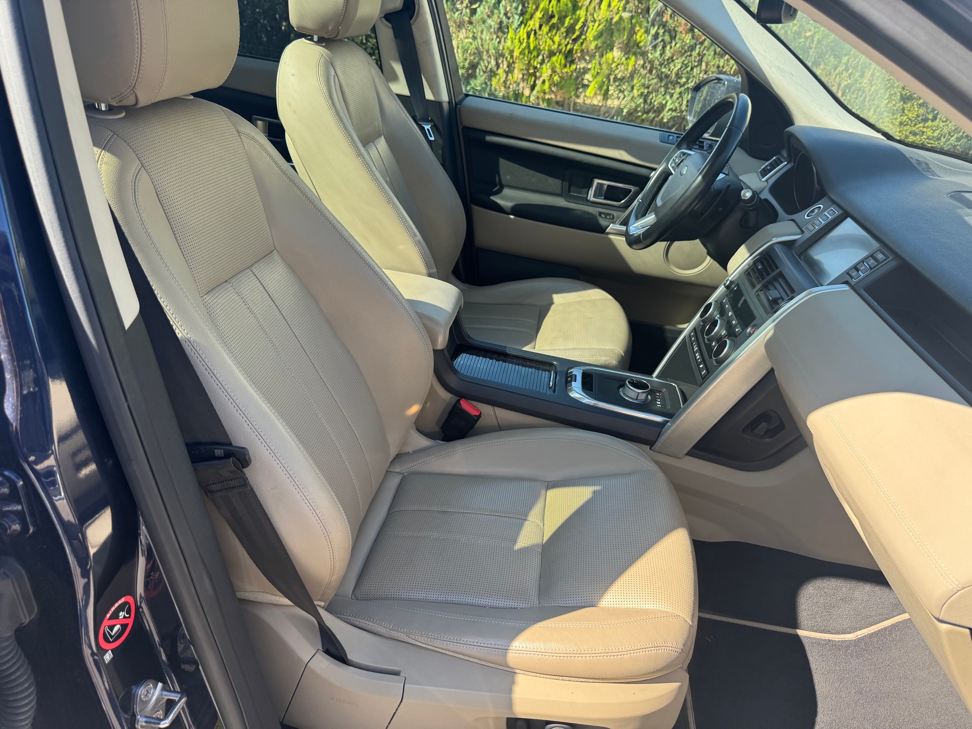 LAND ROVER Discovery Sport 2.0 TD4 Pure AT9-image-8