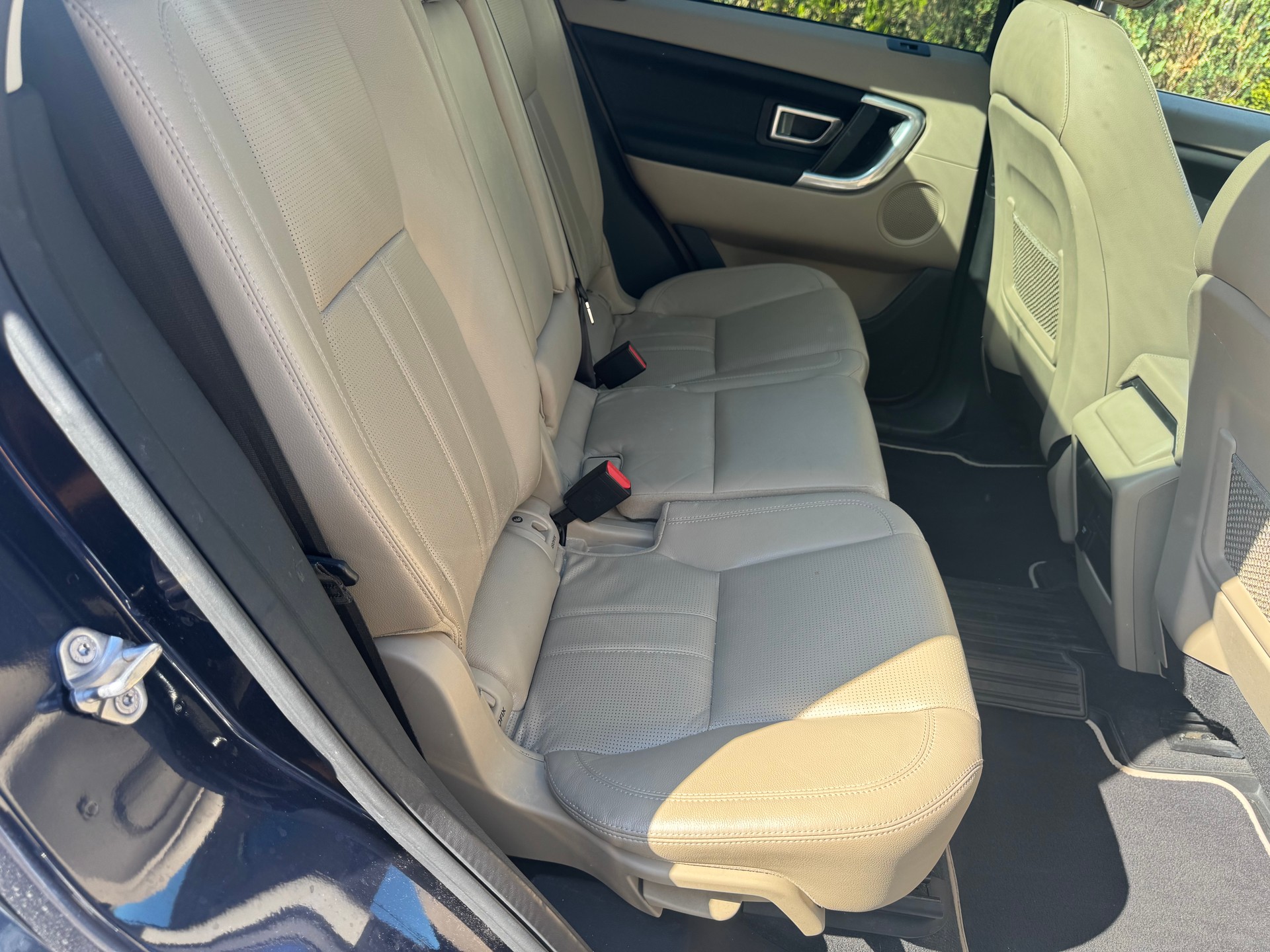 LAND ROVER Discovery Sport 2.0 TD4 Pure AT9-image-10