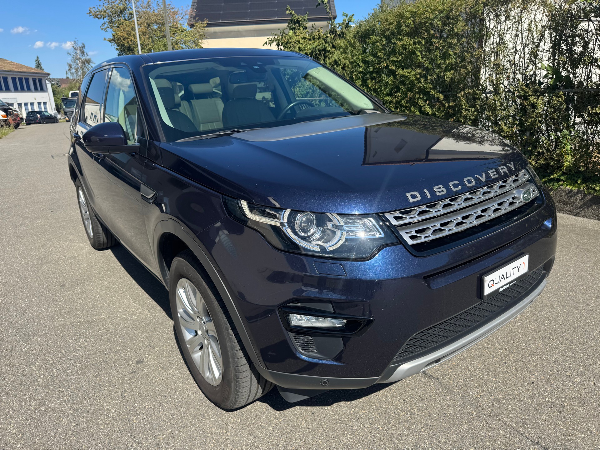 LAND ROVER Discovery Sport 2.0 TD4 Pure AT9-image-1
