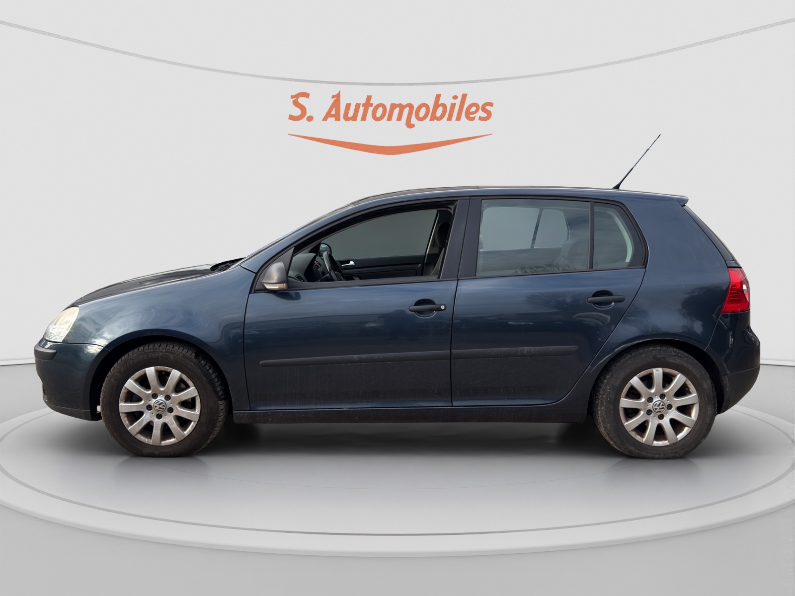 VW Golf 1.9TDI Sportline 4Motion-image-12