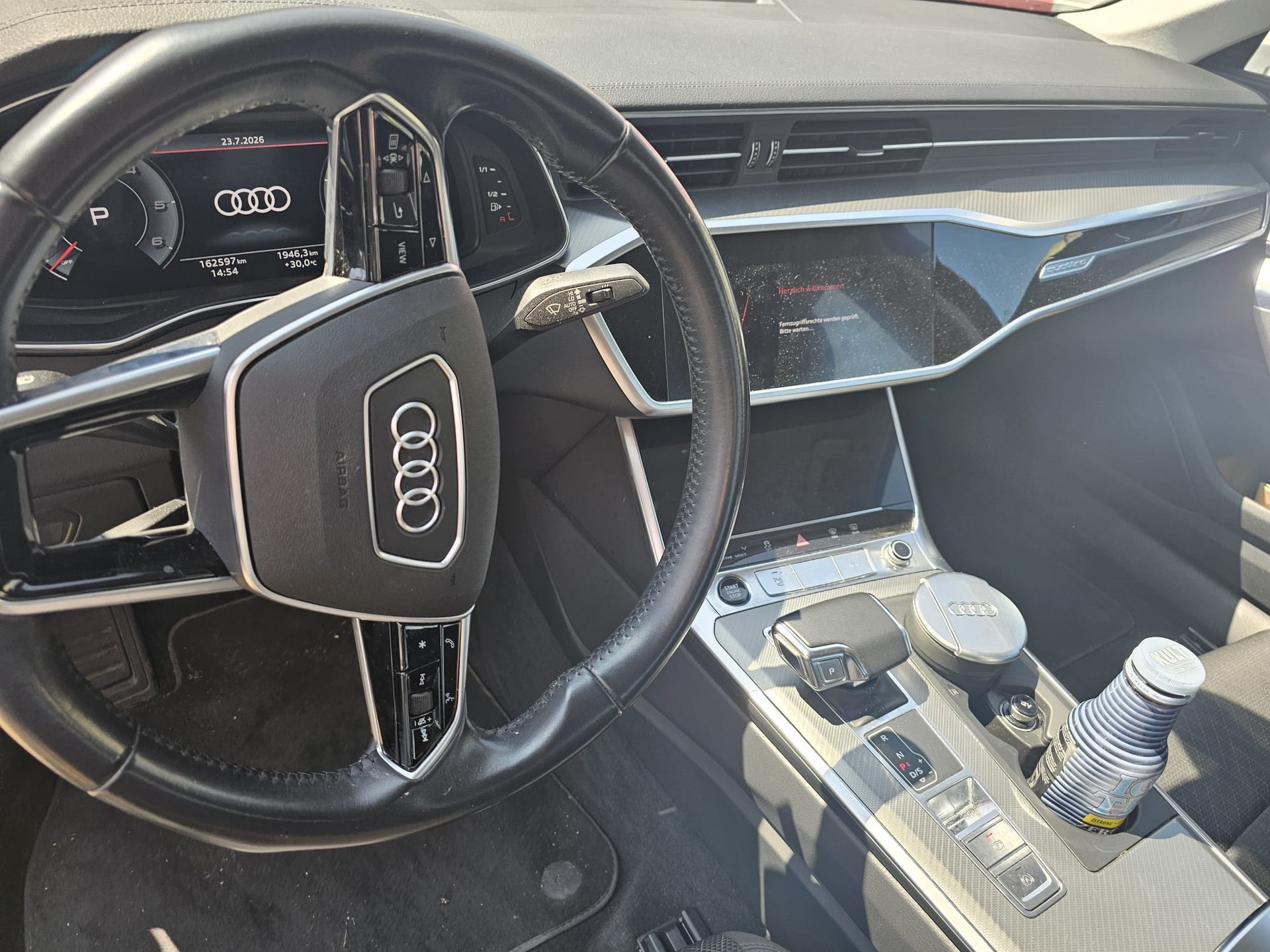 AUDI A6 Limousine 40 TDI Attraction quattro S-tronic-image-3