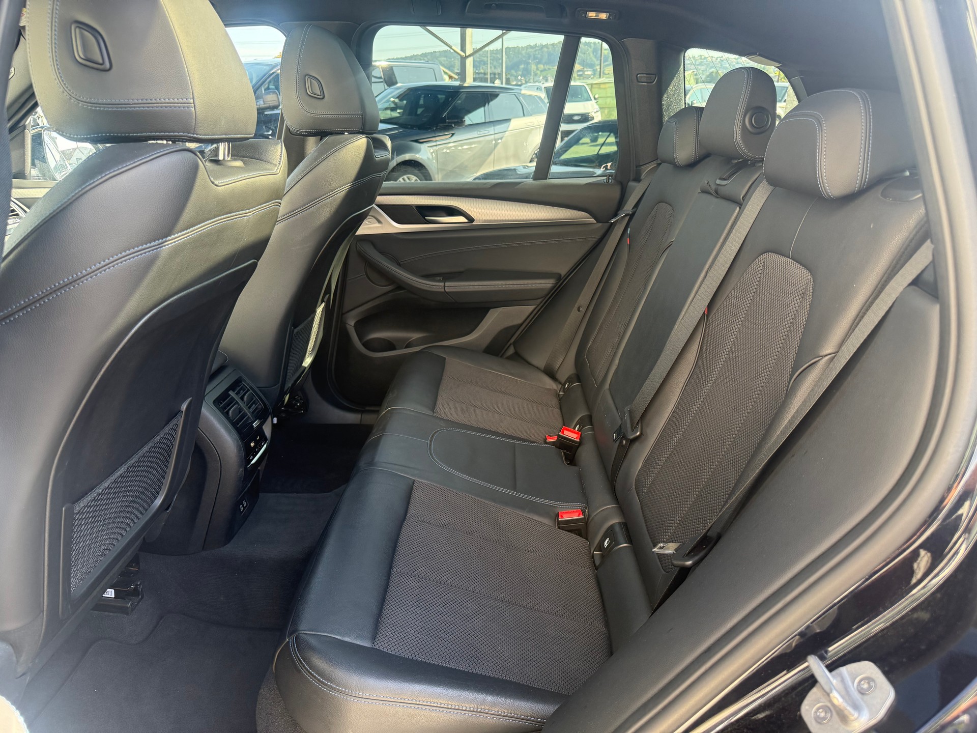 BMW X3 20d xDrive M-SPORT-image-13