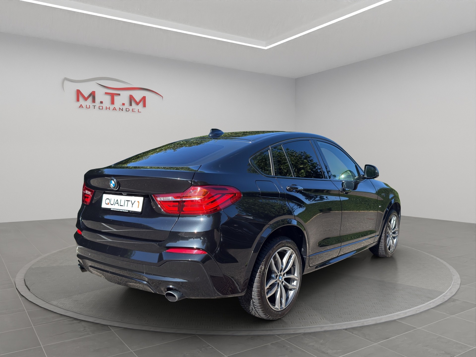 BMW X4 M 40i Steptronic-image-11
